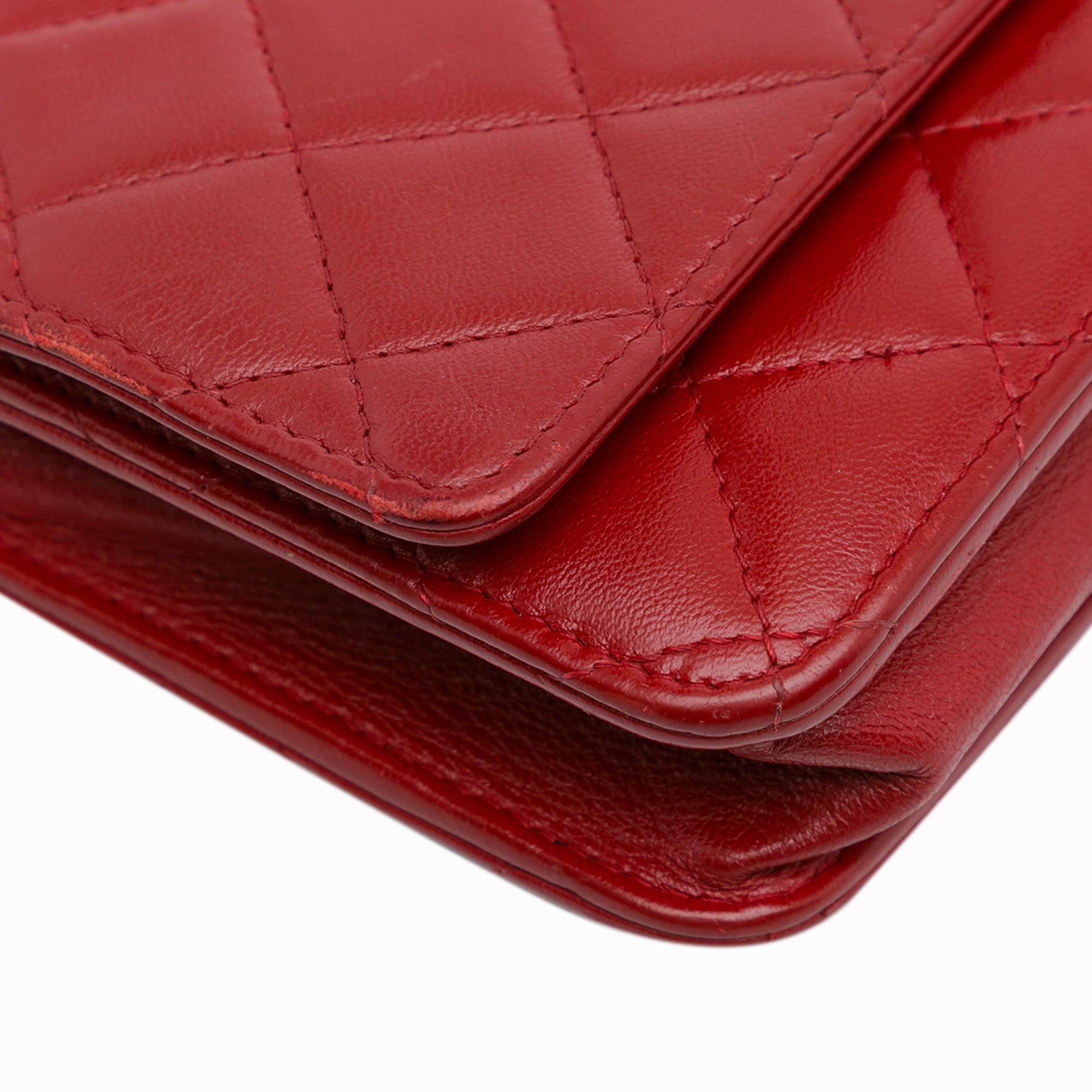 Classic Lambskin Wallet on Chain