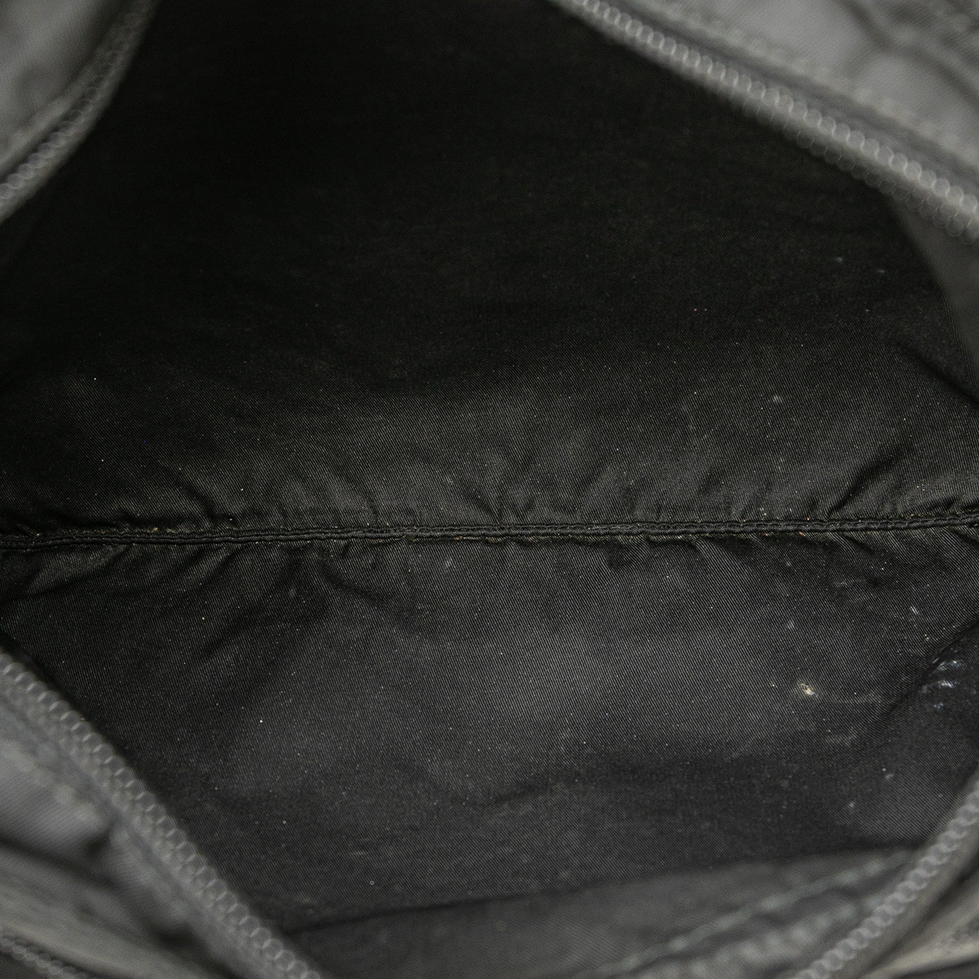 Tessuto Zip Top Crossbody