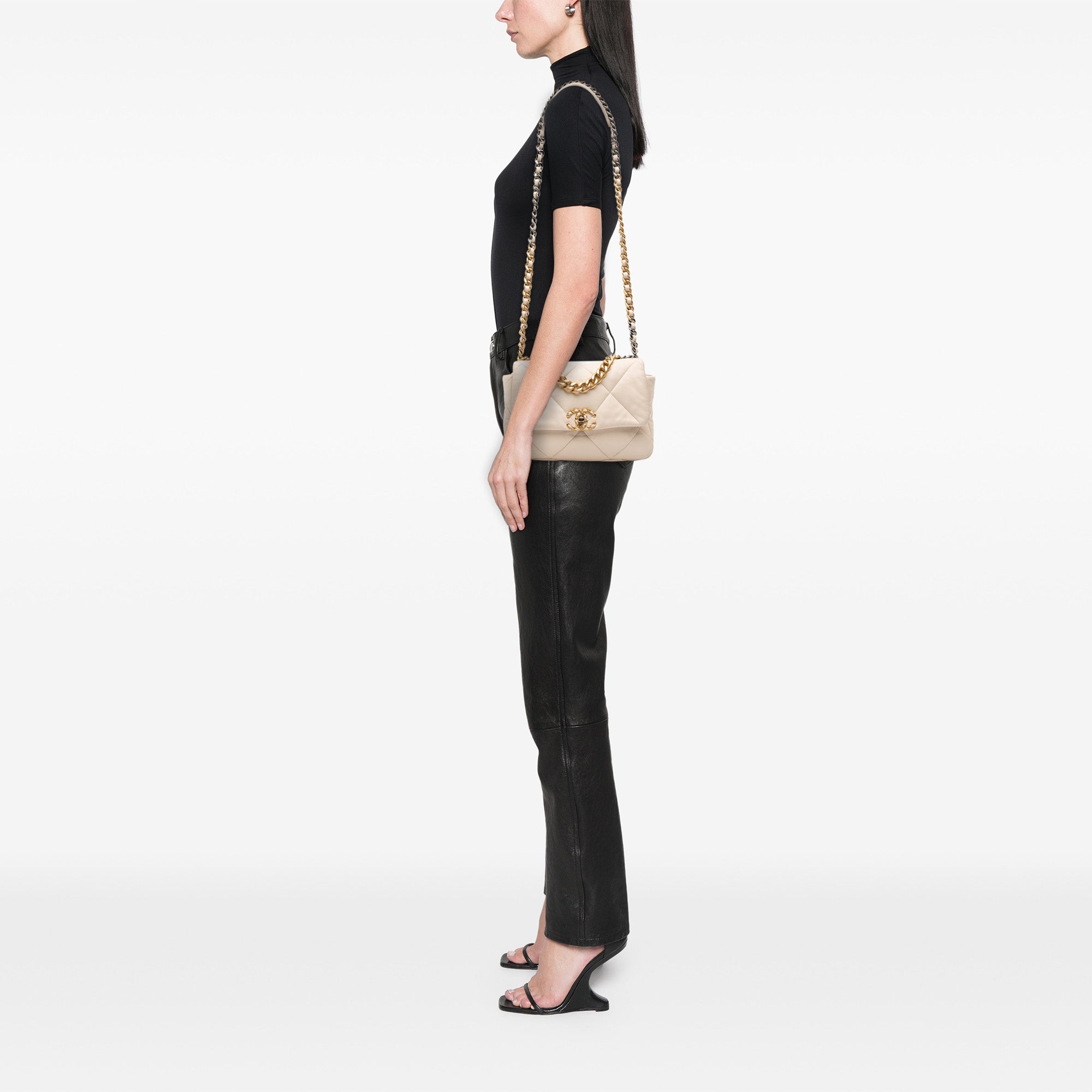 Medium Lambskin 19 Flap