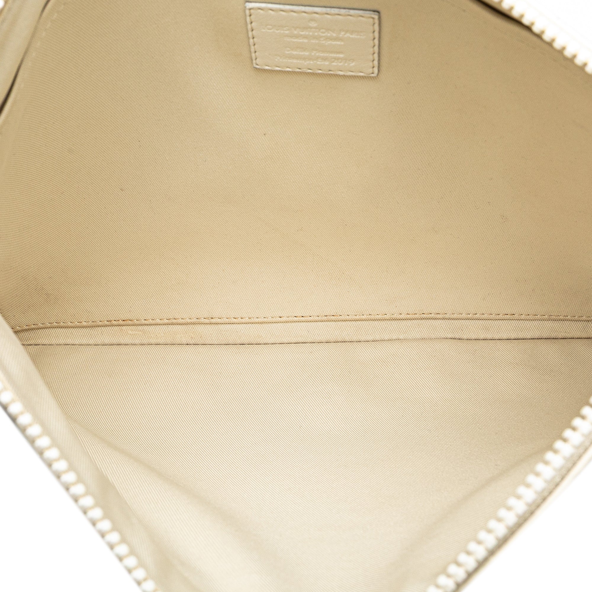 Monogram Taurillon A4 Pouch