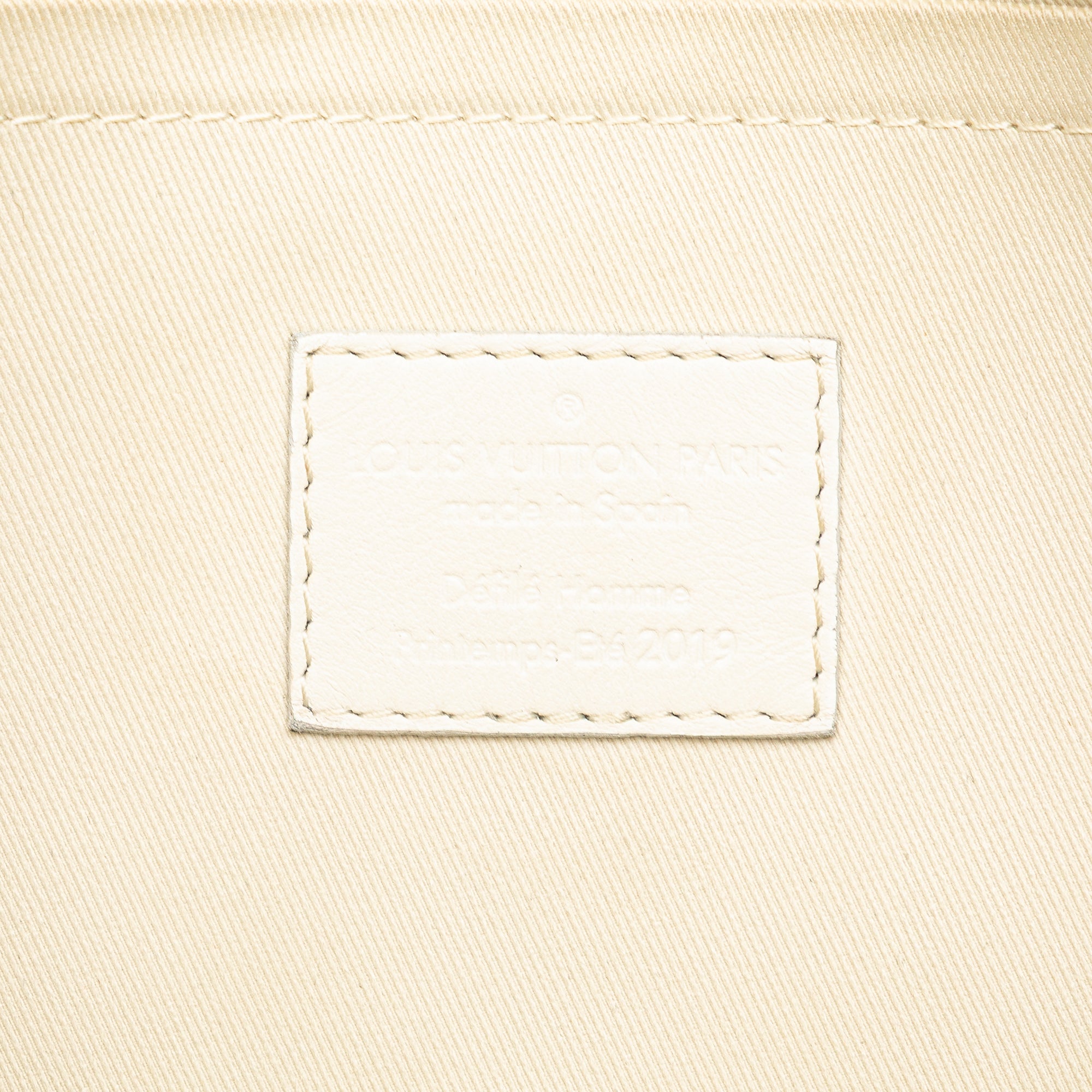 Monogram Taurillon A4 Pouch