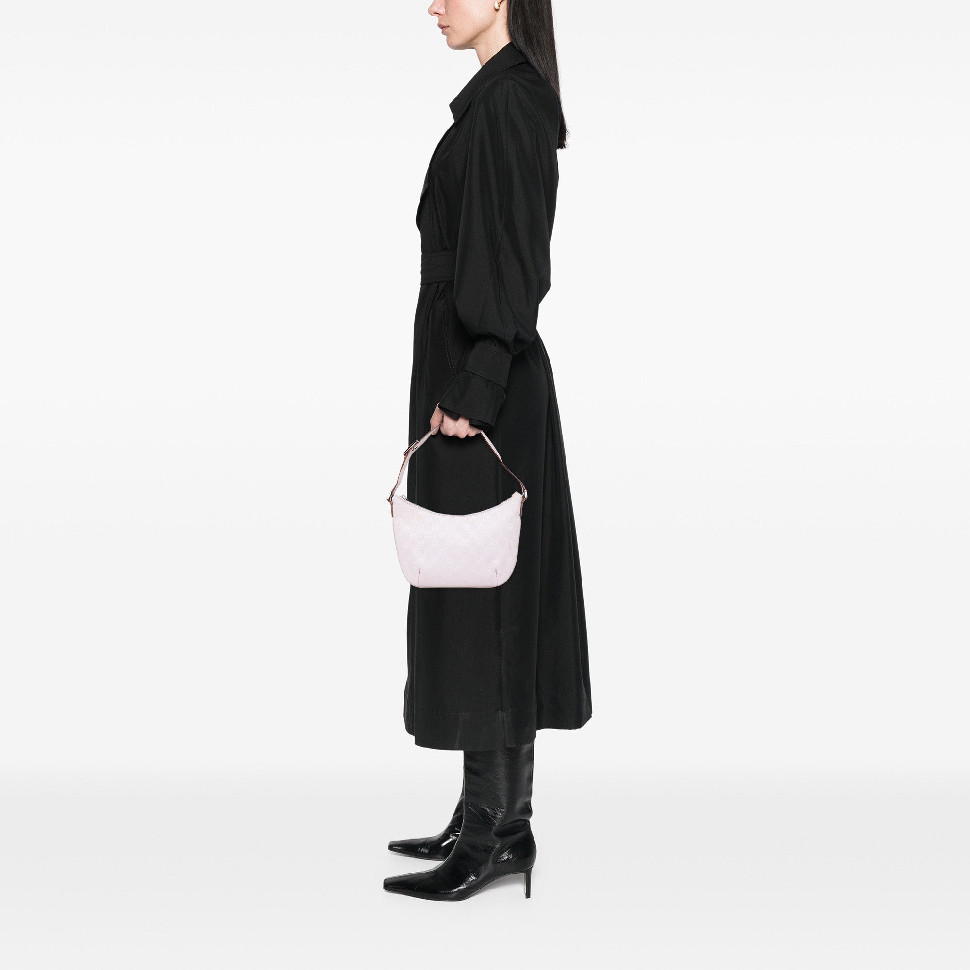 GG Canvas Shoulder Bag