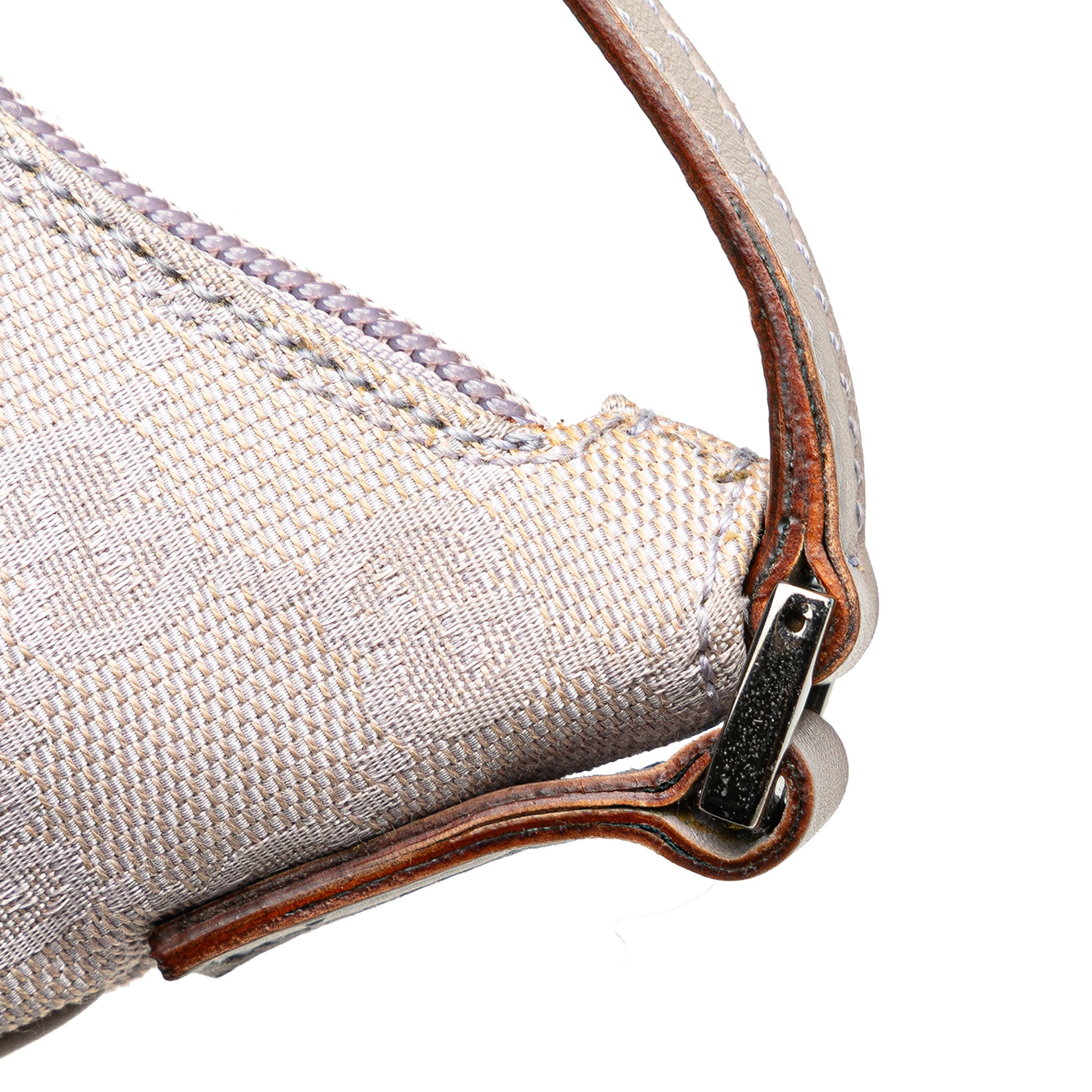 GG Canvas Shoulder Bag