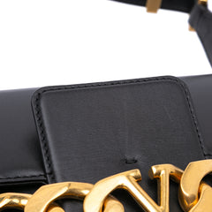 Medium Leather Vlogo Chain Shoulder Bag