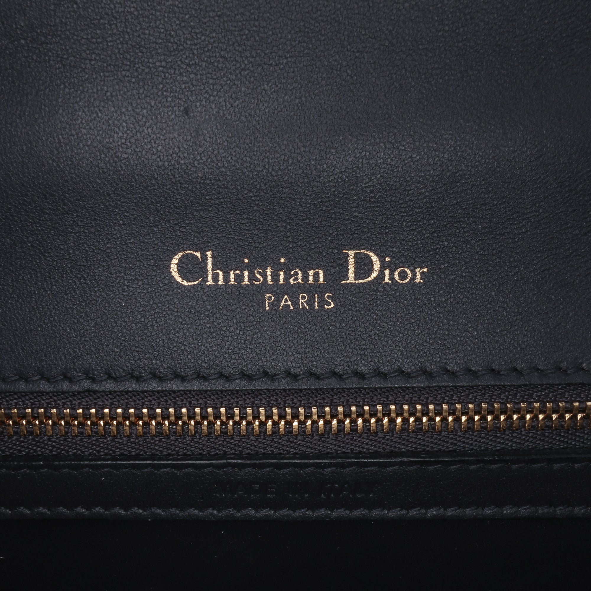 Small Metallic Patent Microcannage Diorama Flap