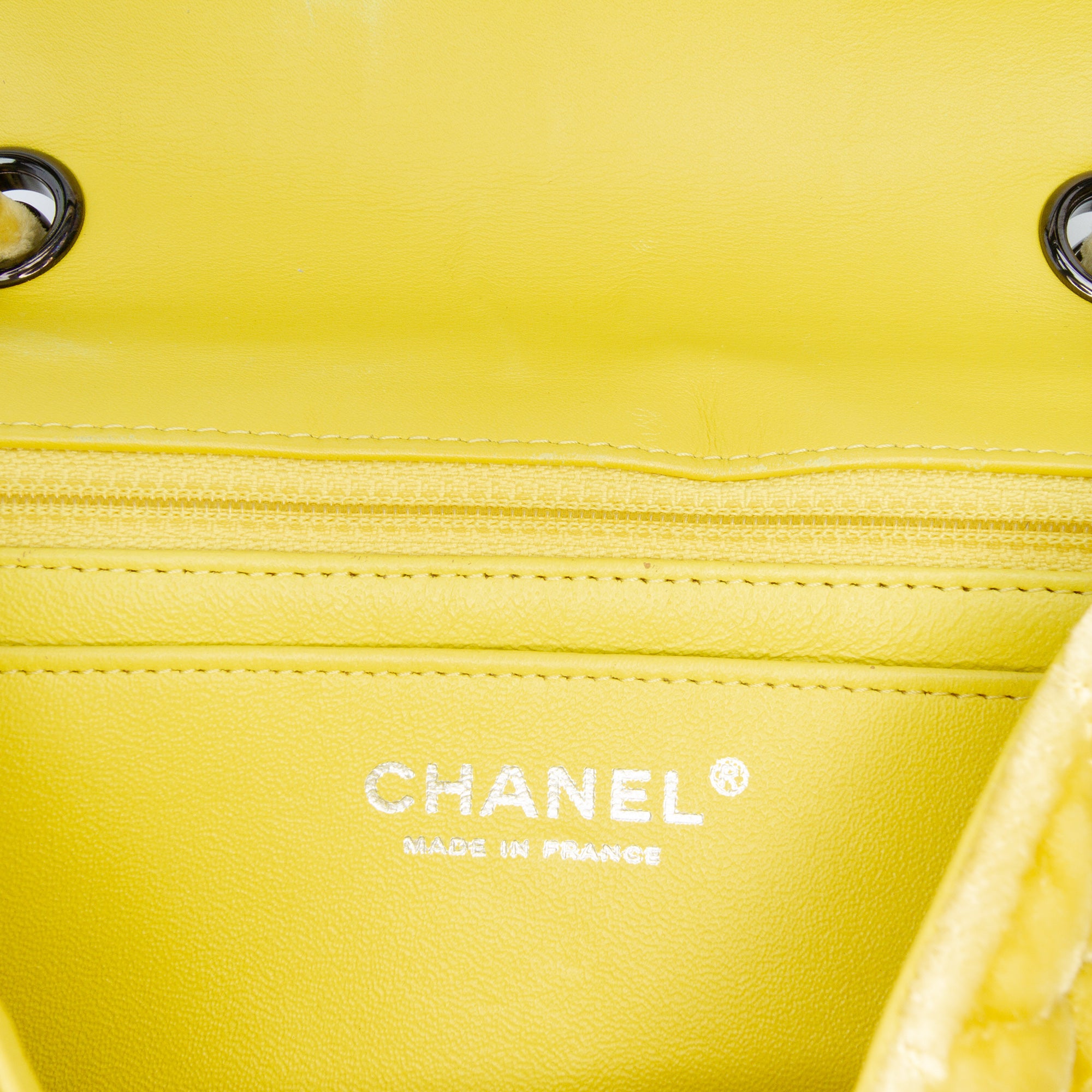 Mini Rectangular Classic Velvet Single Flap