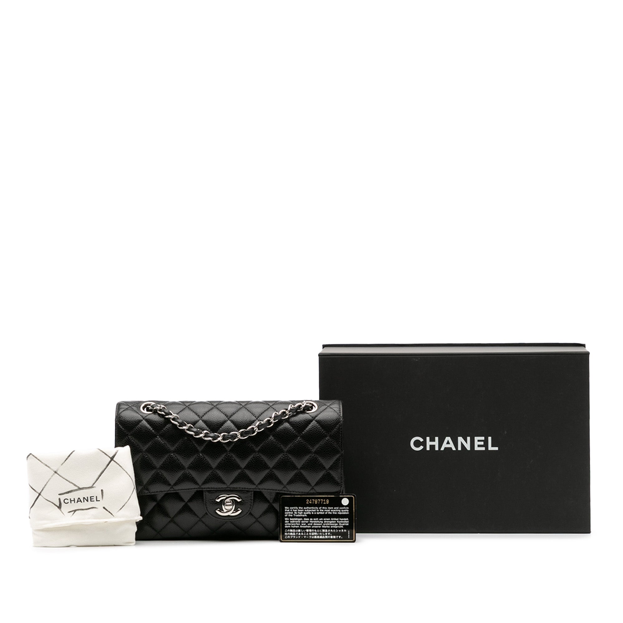Medium Classic Caviar Double Flap