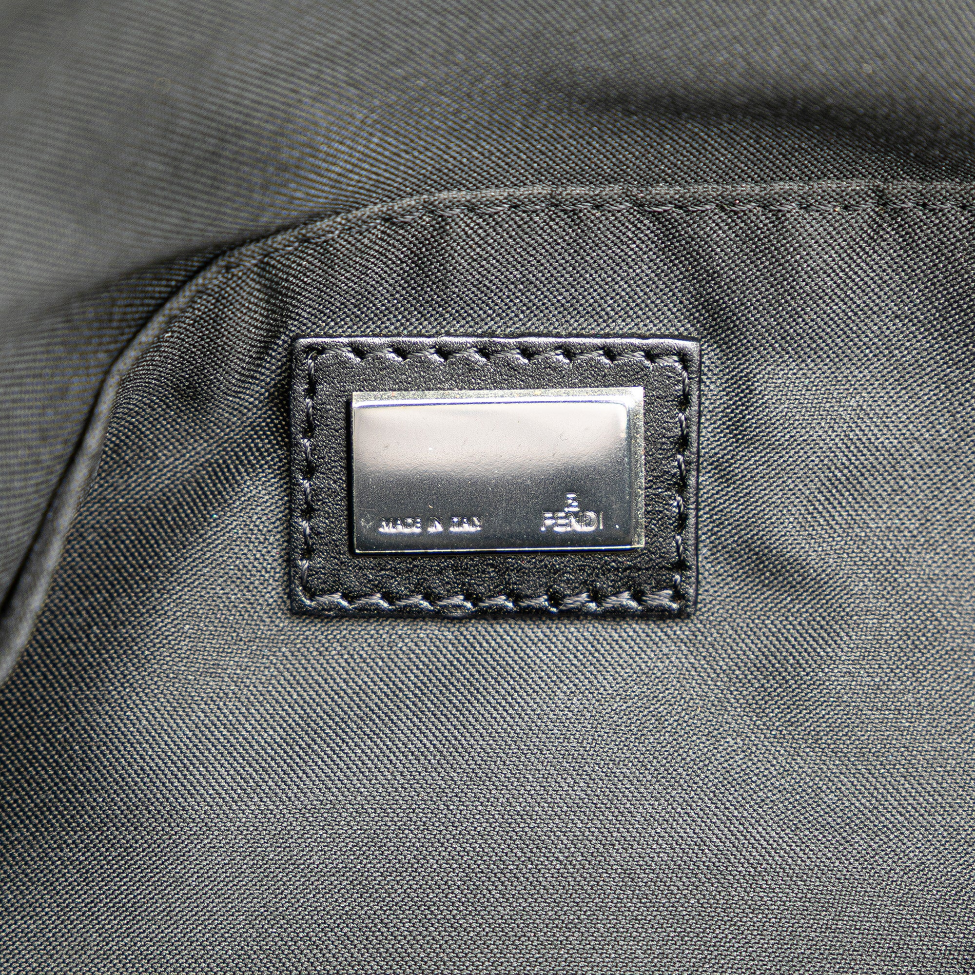Zucchino Canvas Crossbody