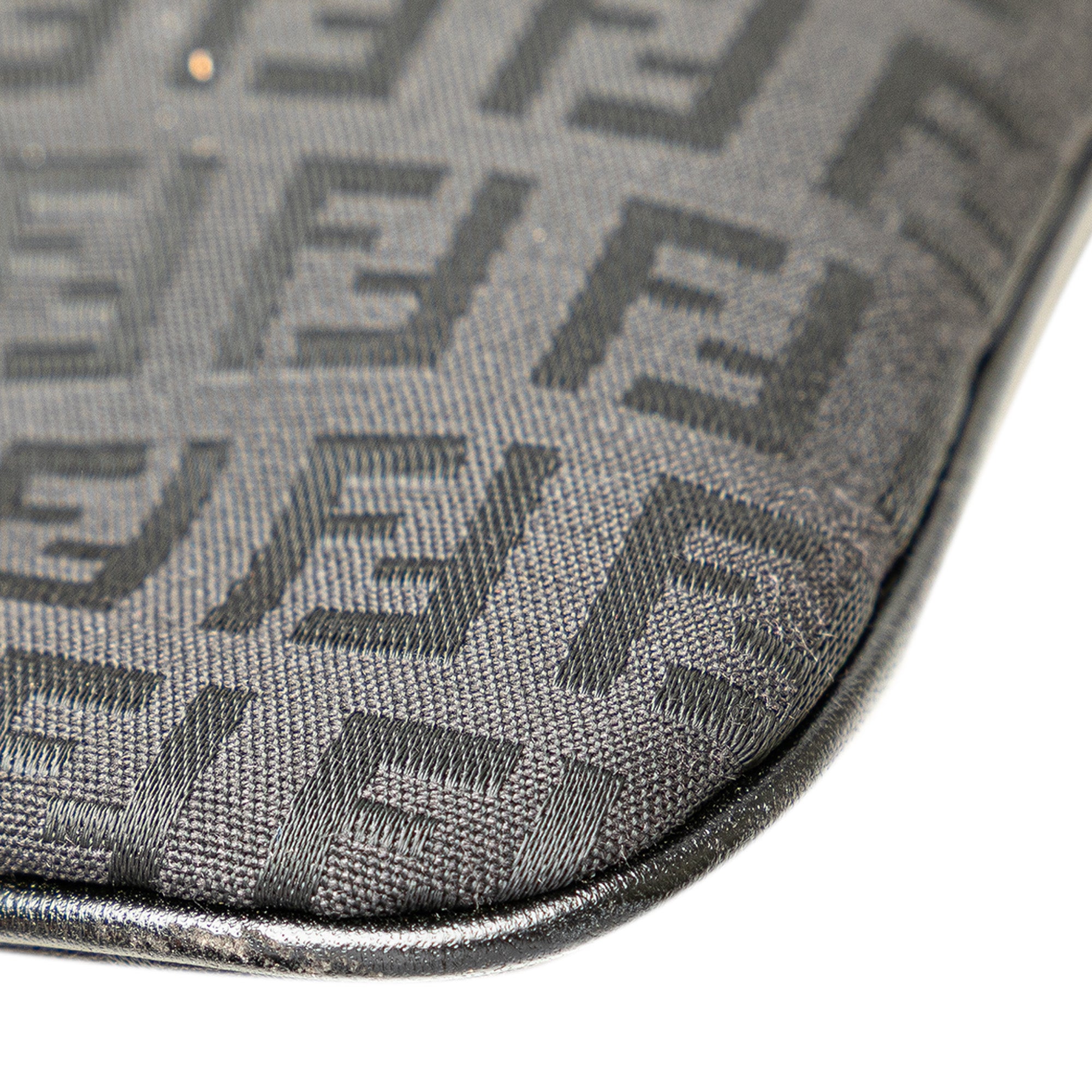 Zucchino Canvas Crossbody