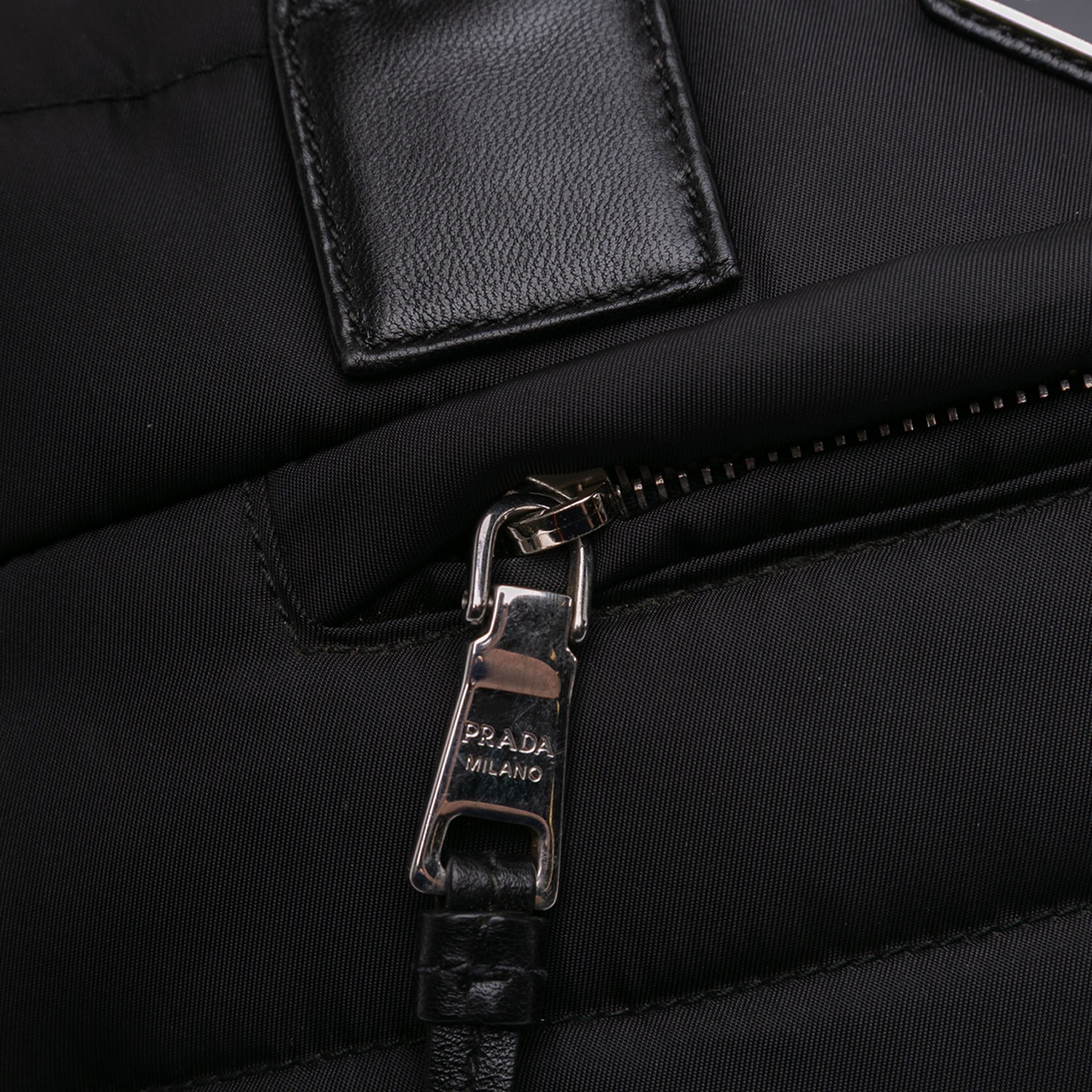 Tessuto Bomber Satchel