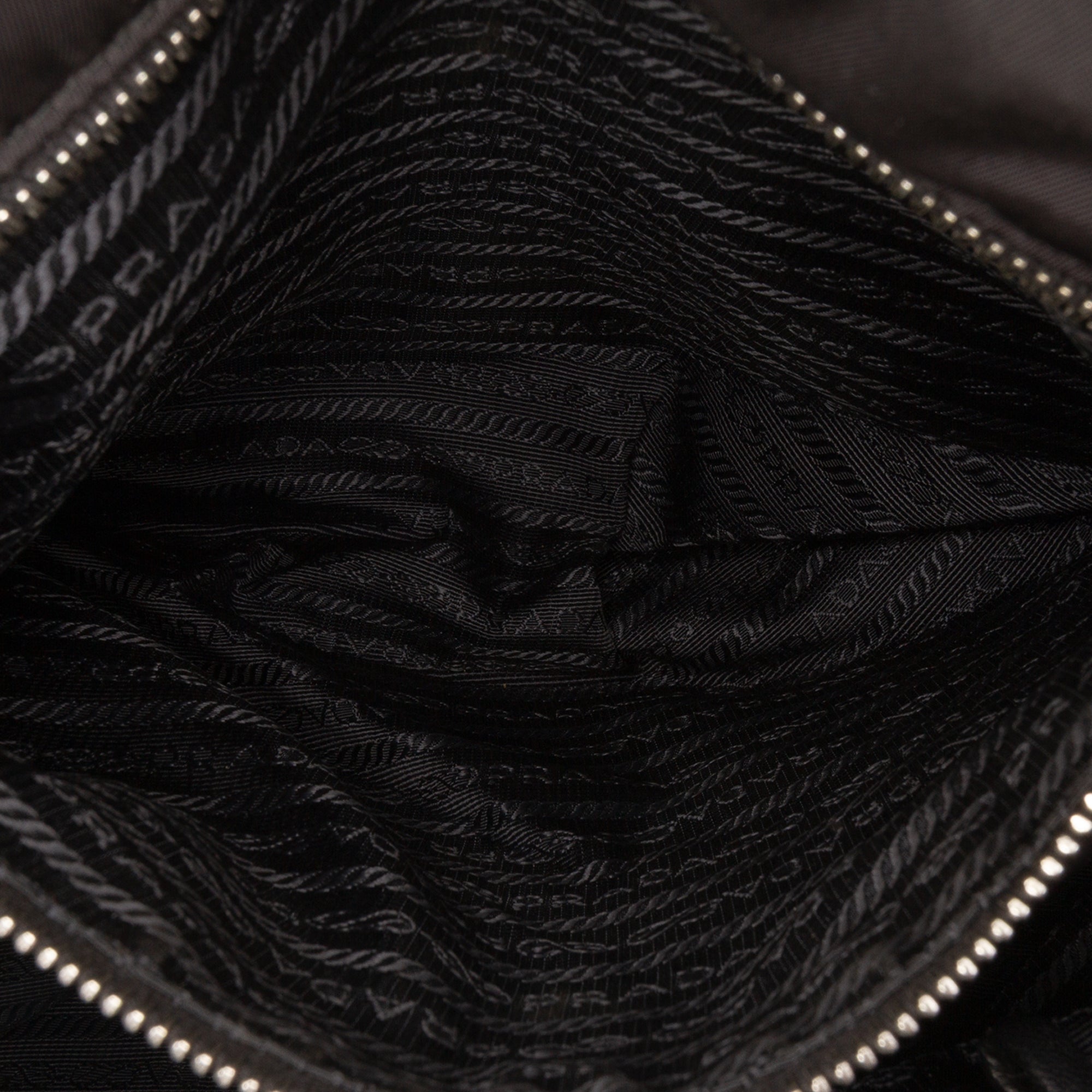 Tessuto Bomber Satchel