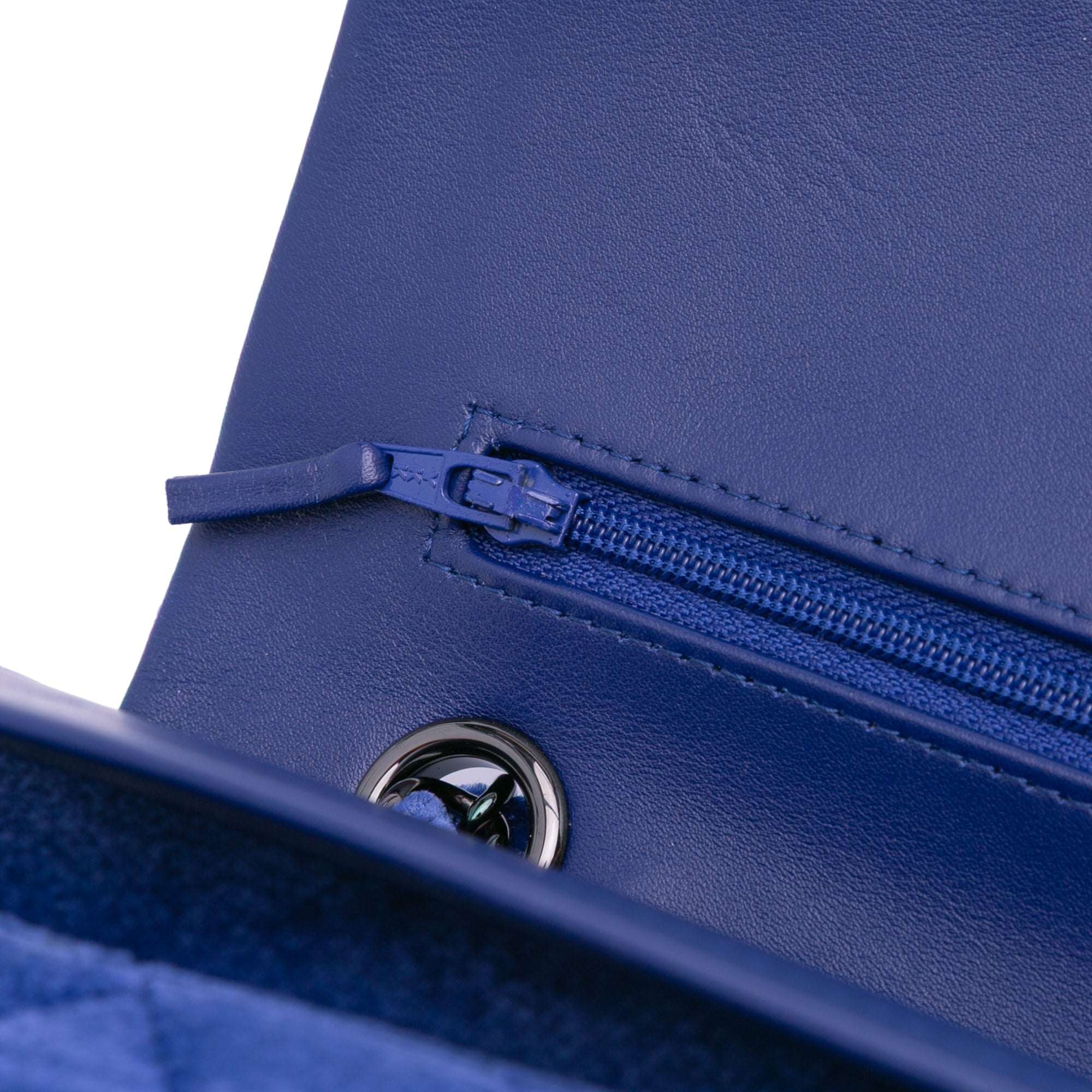 Medium Classic Velvet Double Flap