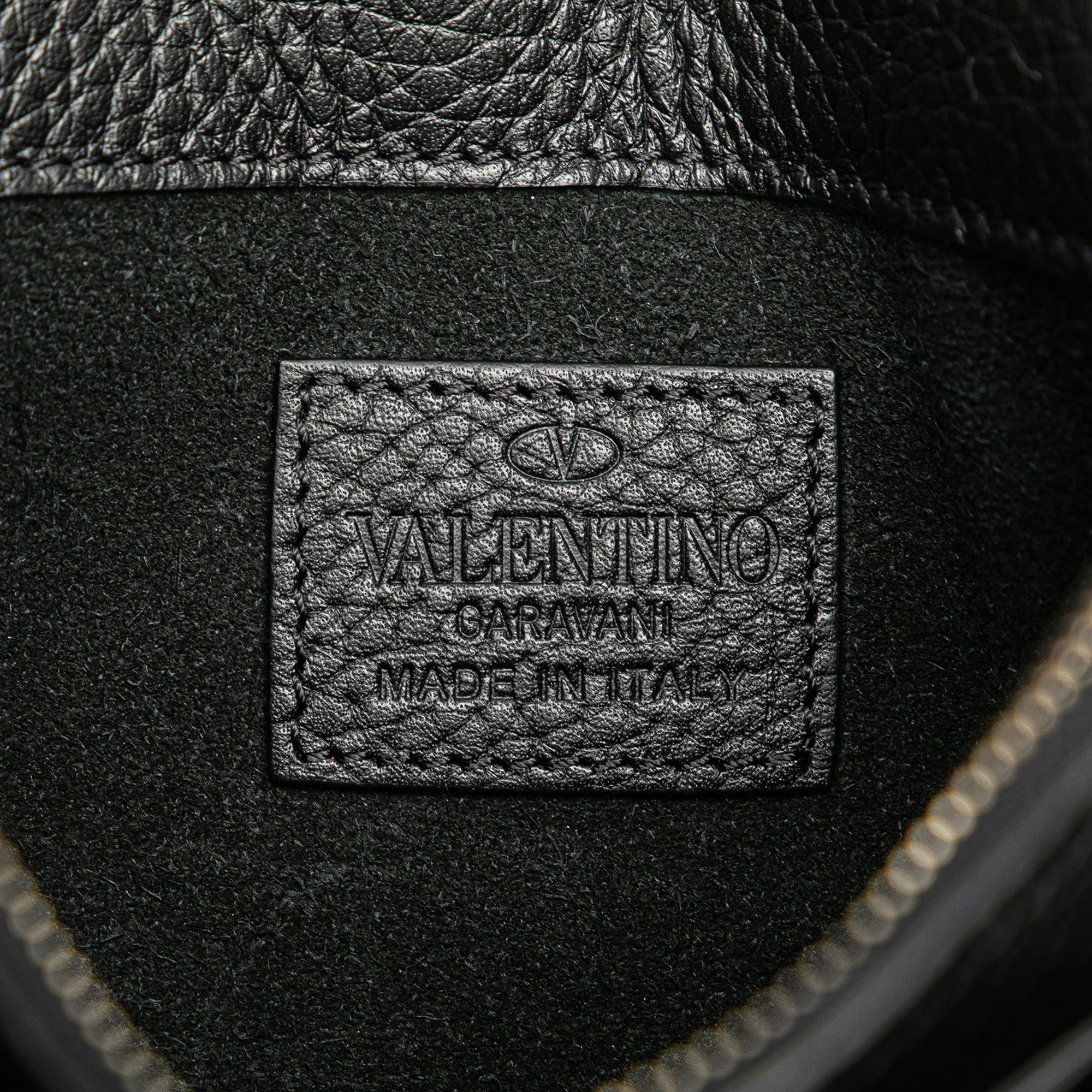 Pebbled Calfskin Rockstud Chain Wallet
