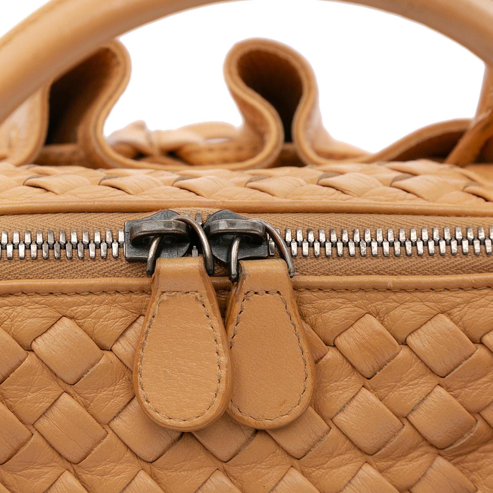 Intrecciato Trimmed Leather Handbag