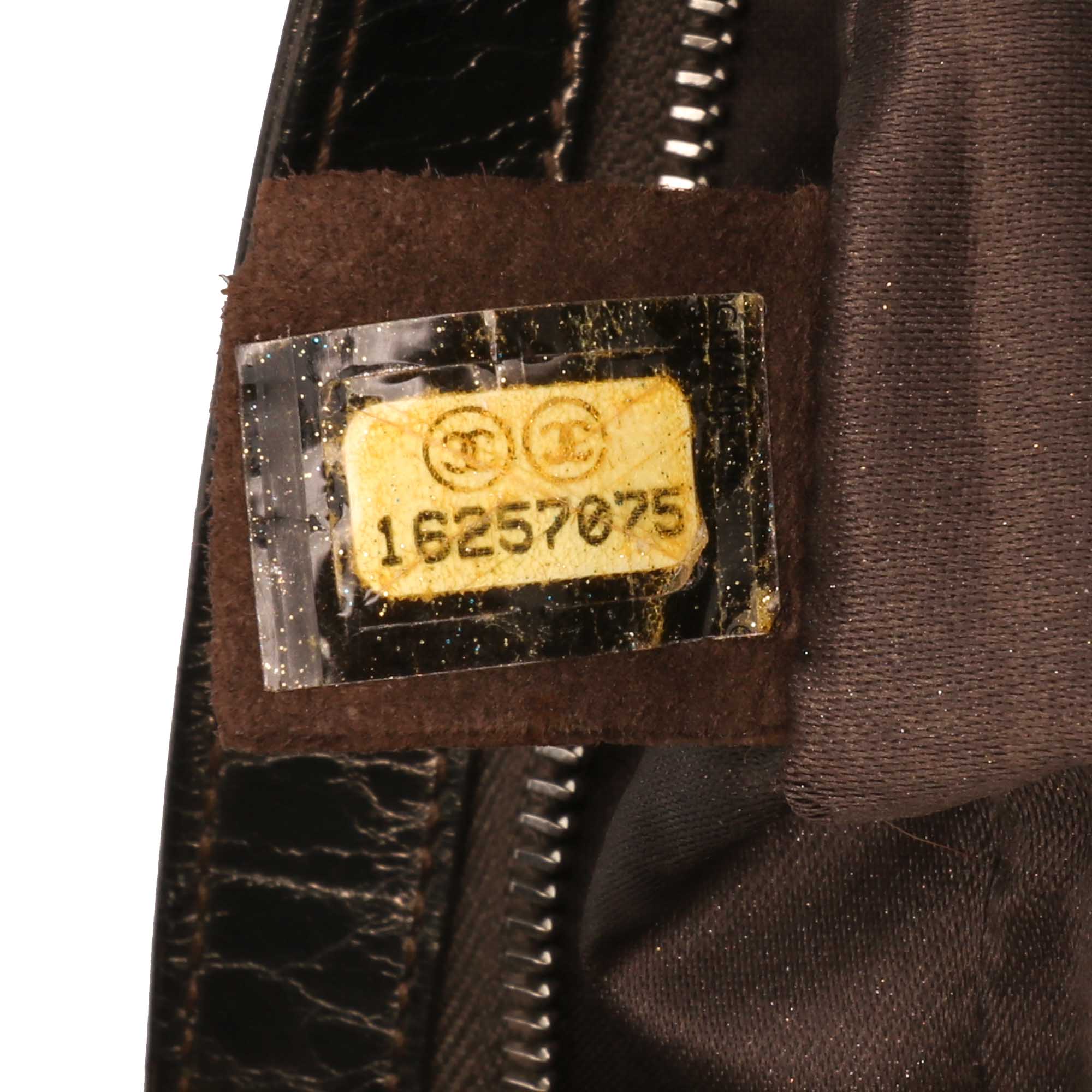 Medium Metallic Crackled Calfskin Clams Pocket Flap