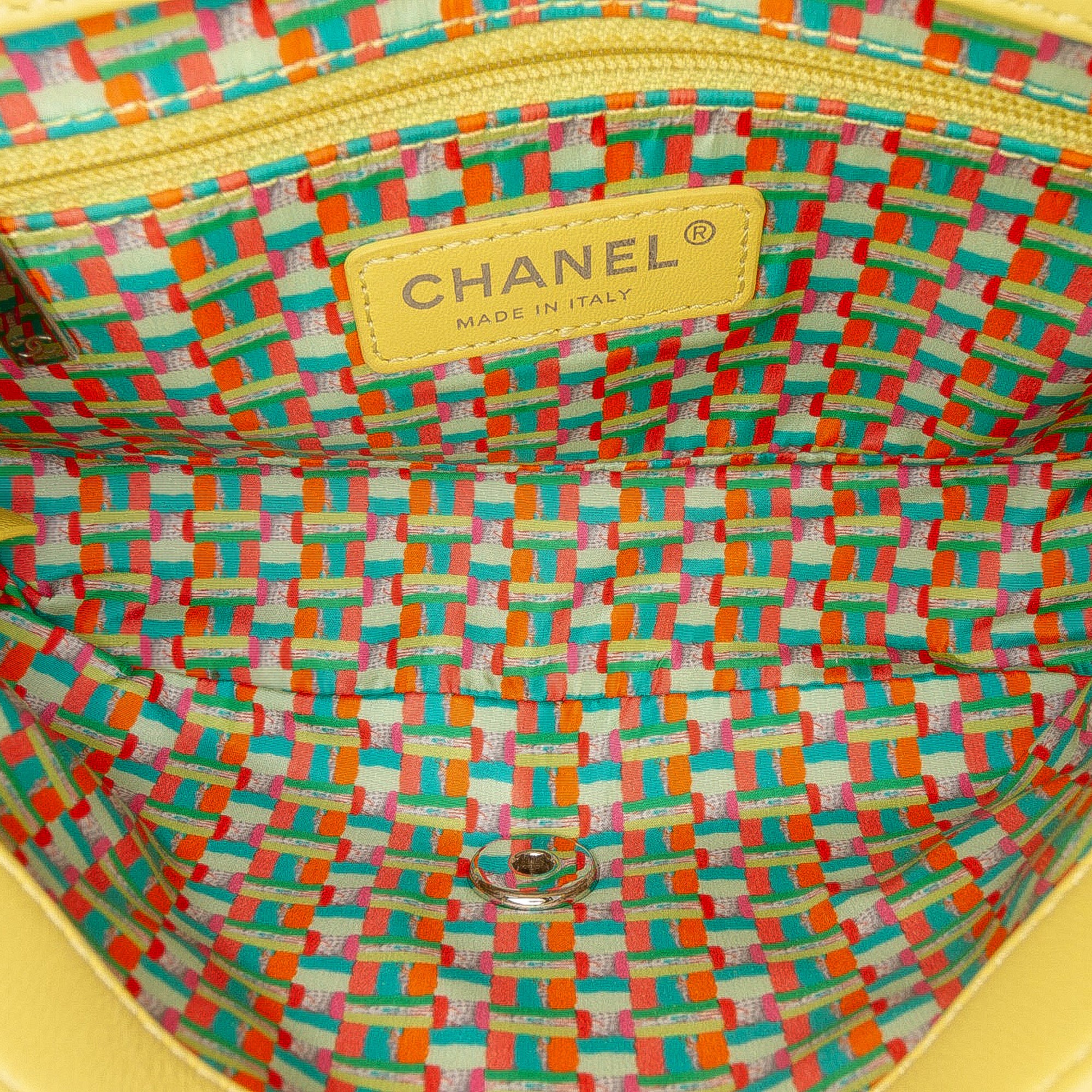 Paris Seoul Small Rubber Coco Rain Flap