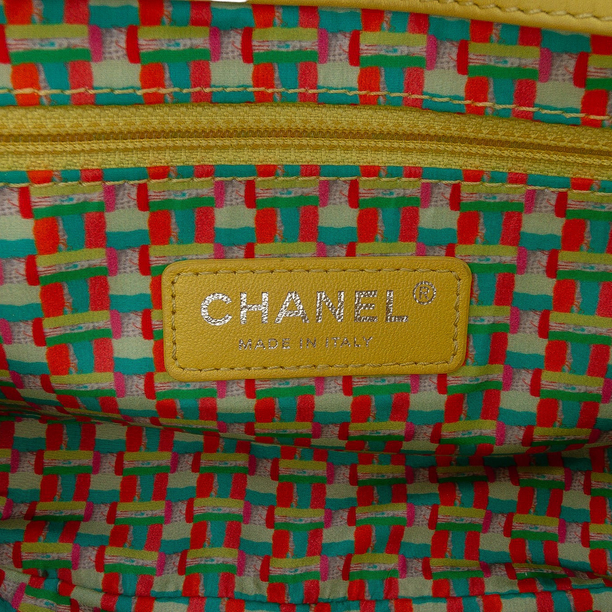 Paris Seoul Small Rubber Coco Rain Flap