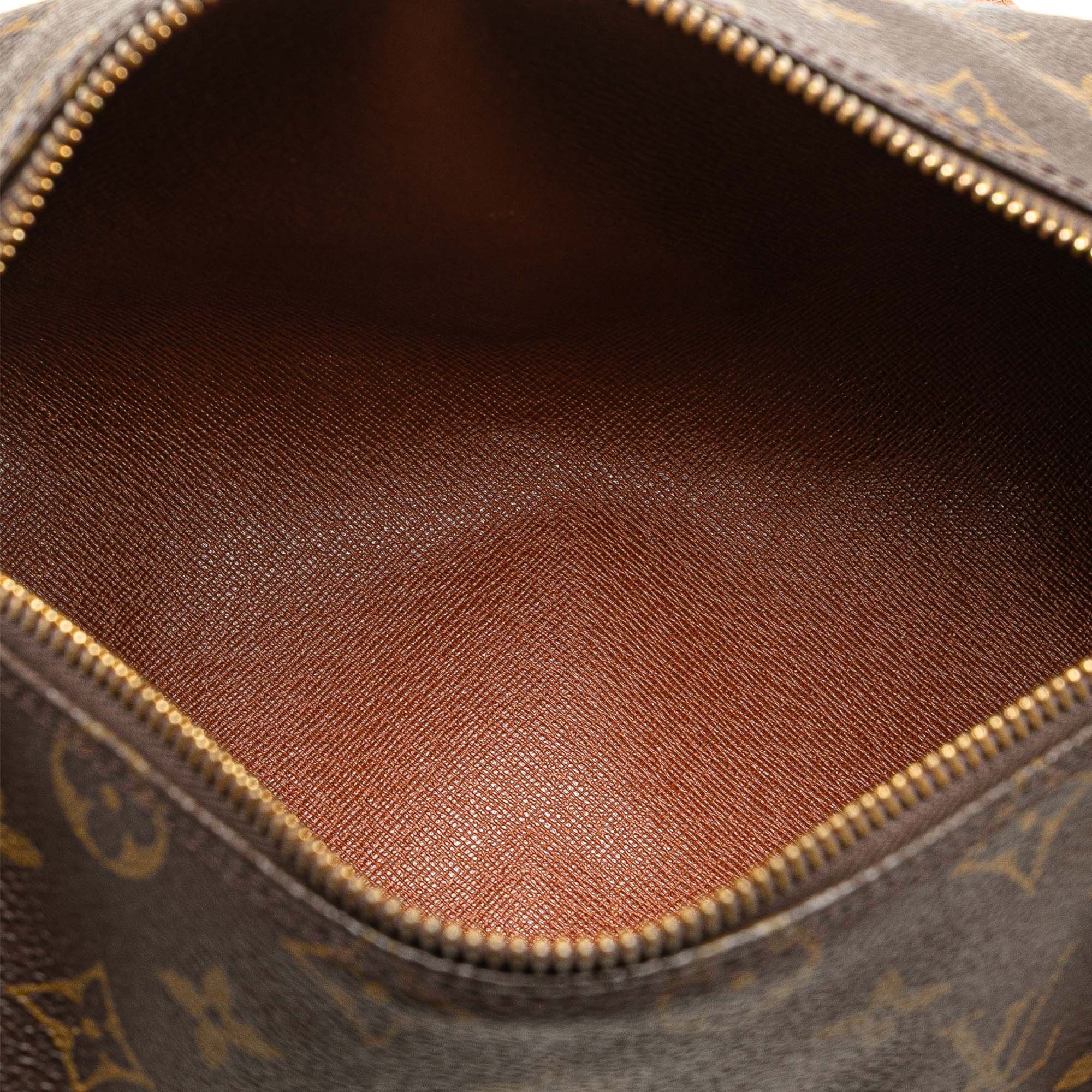 Monogram Papillon 26