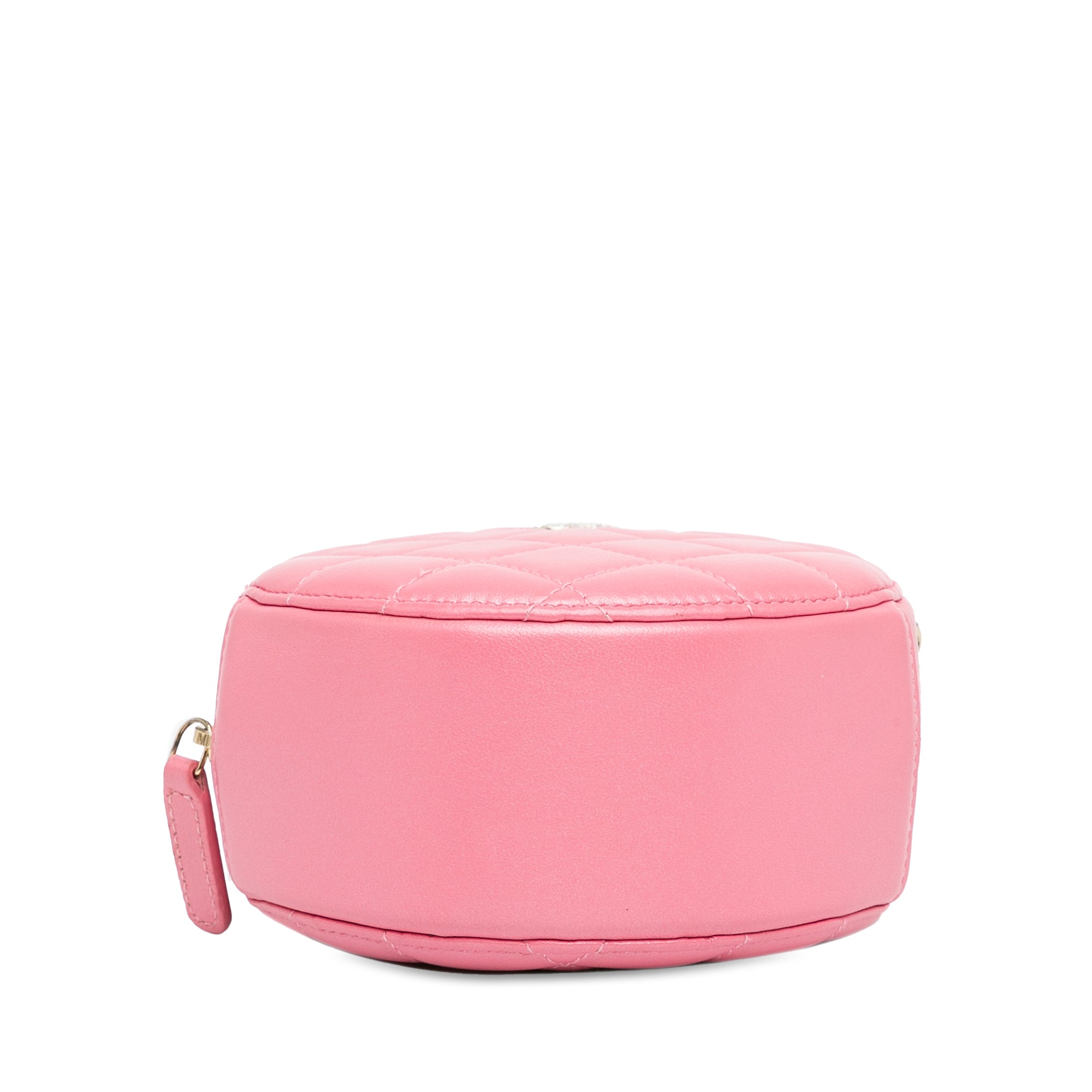 CC Quilted Lambskin Pearl Crush Round Clutch with Chain
