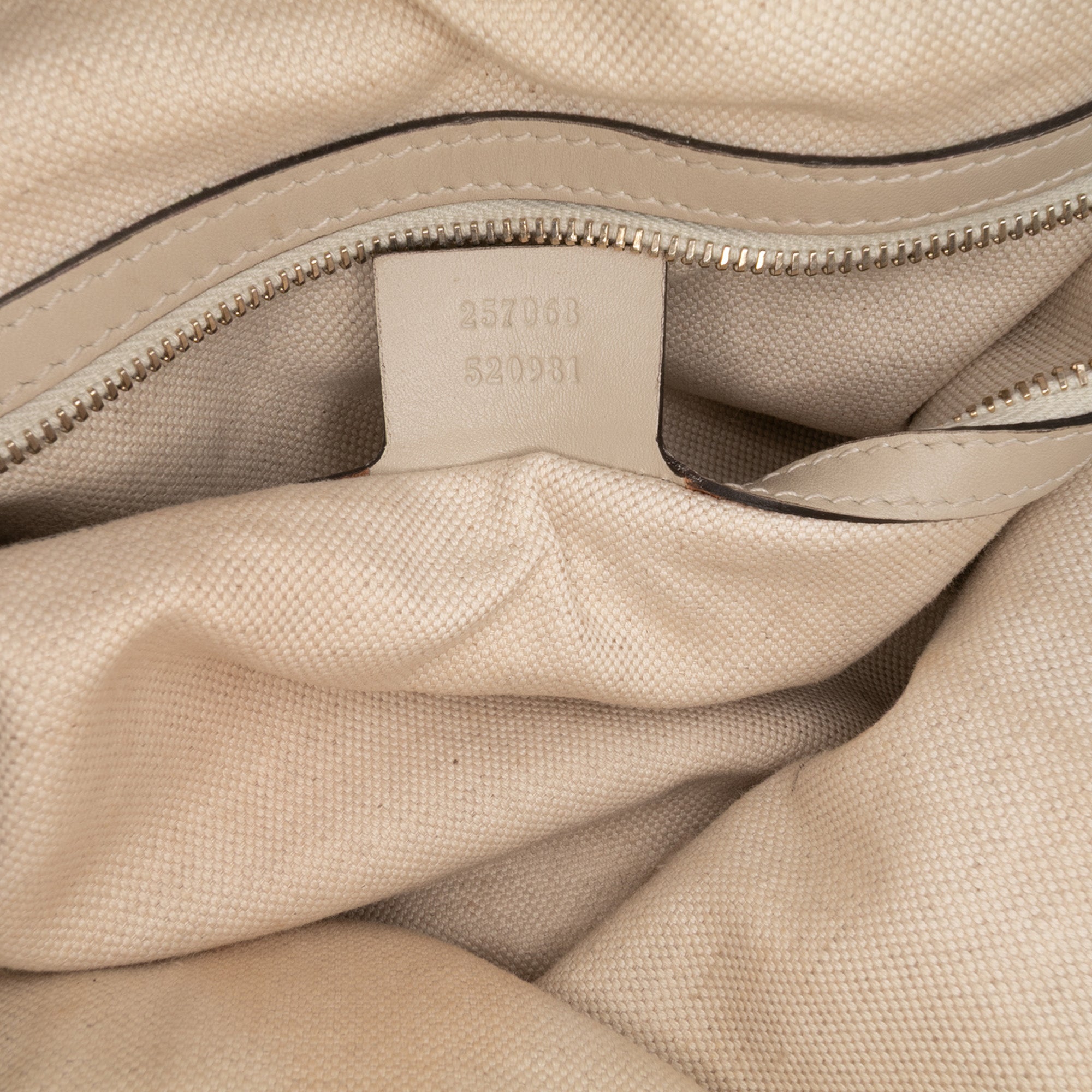 GG Canvas Lovely Tote