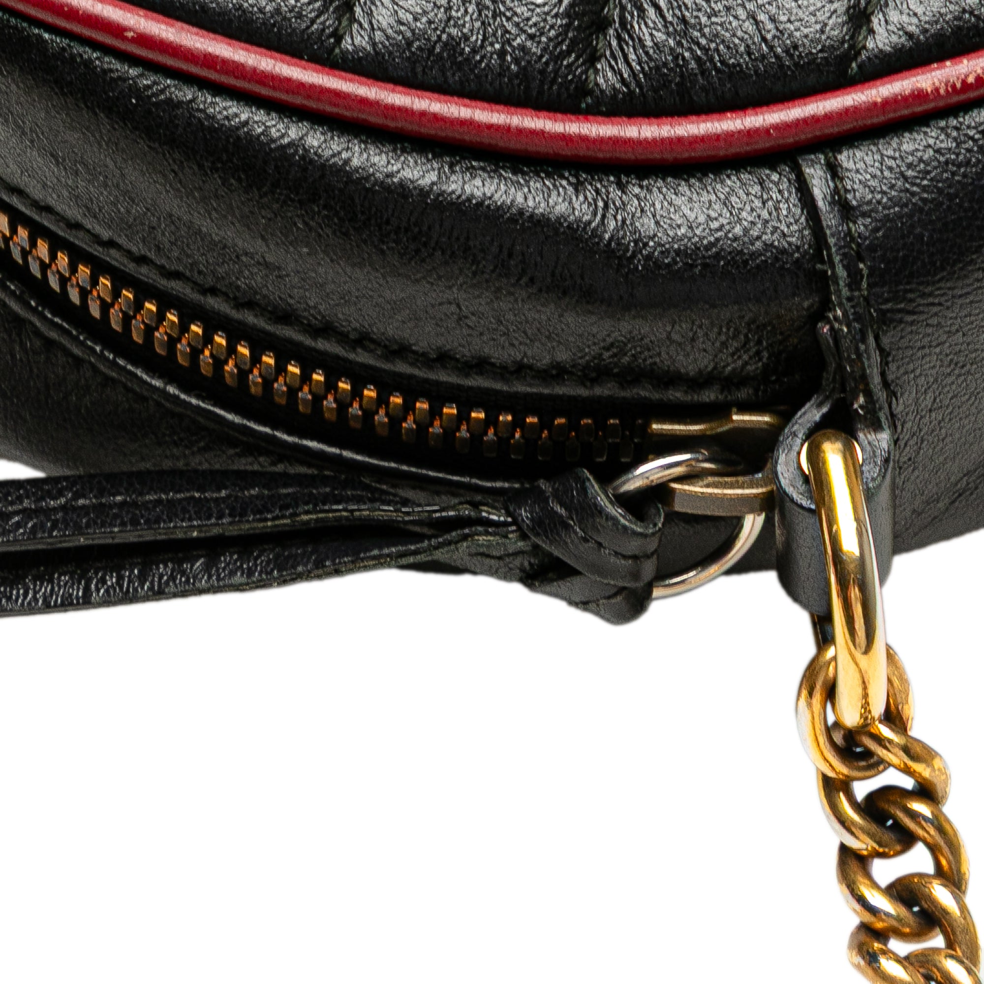 Mini GG Marmont Matelasse Leather Torchon Round Crossbody