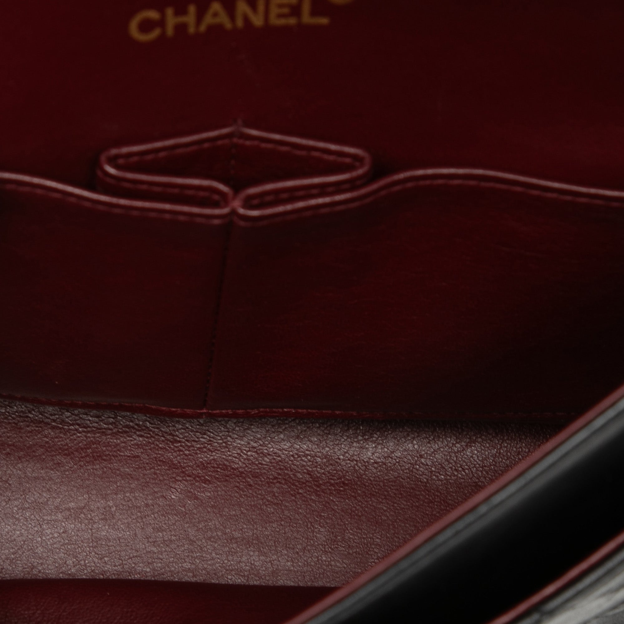 Medium Classic Lambskin Double Flap