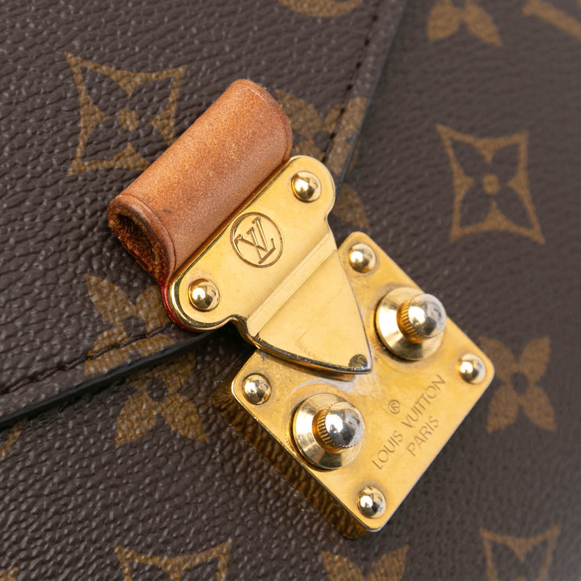 Monogram Pochette Metis