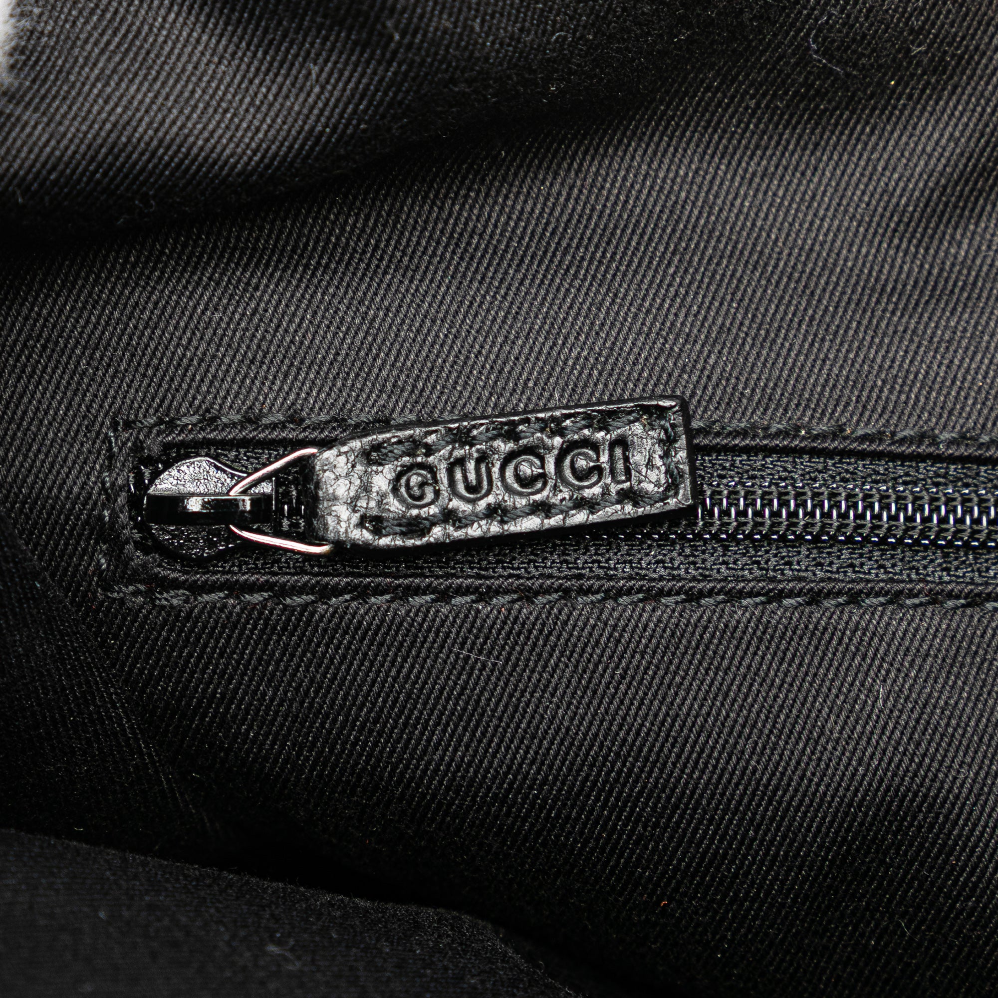 GG Canvas Shoulder Bag