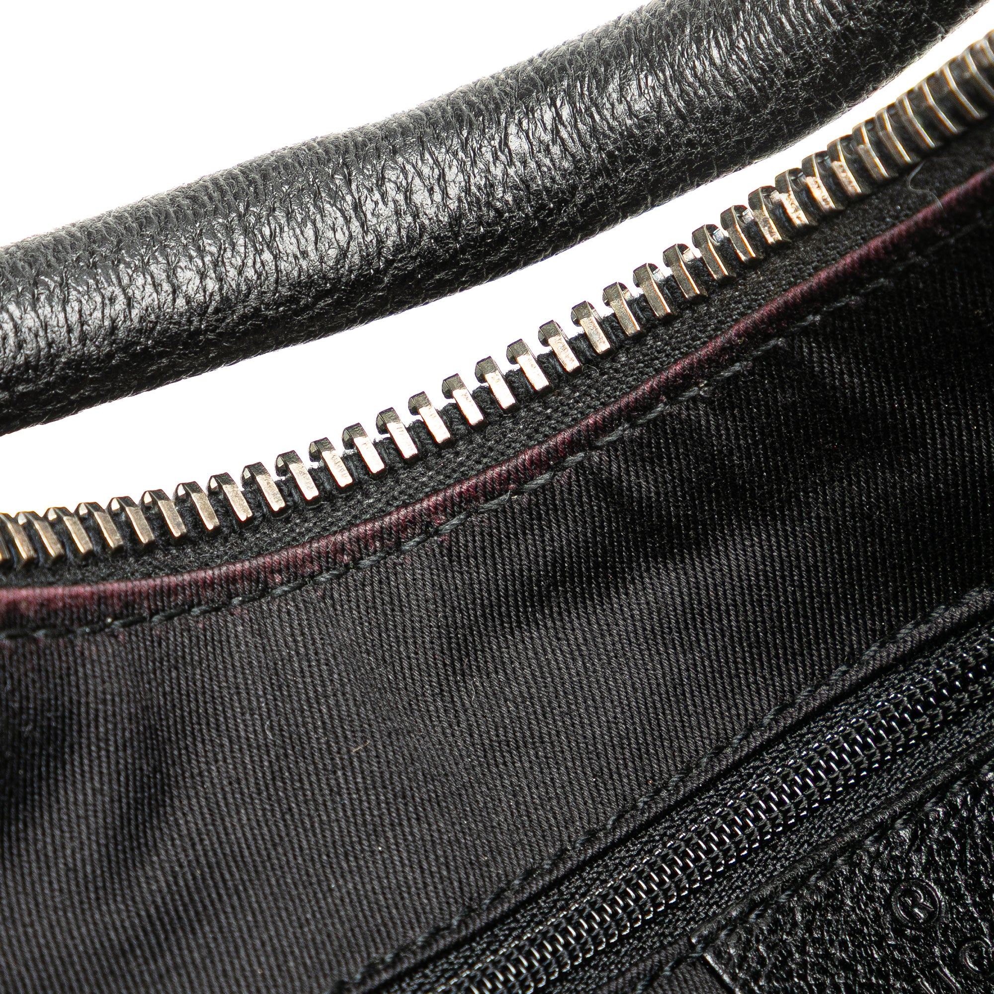 GG Canvas Shoulder Bag