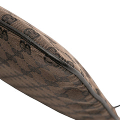 GG Canvas Shoulder Bag