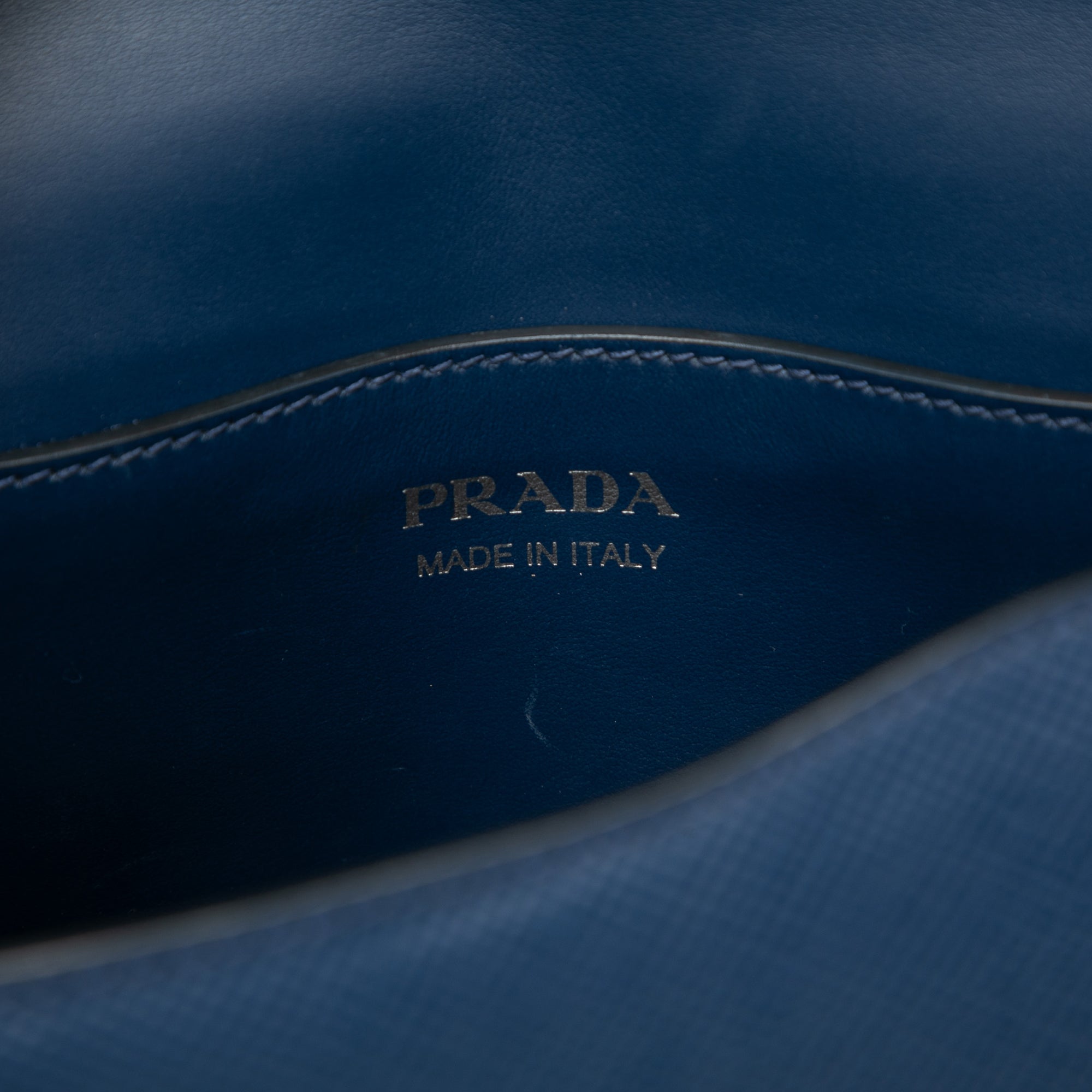 Saffiano Cuir Monochrome Robot Patches Envelope Chain Flap