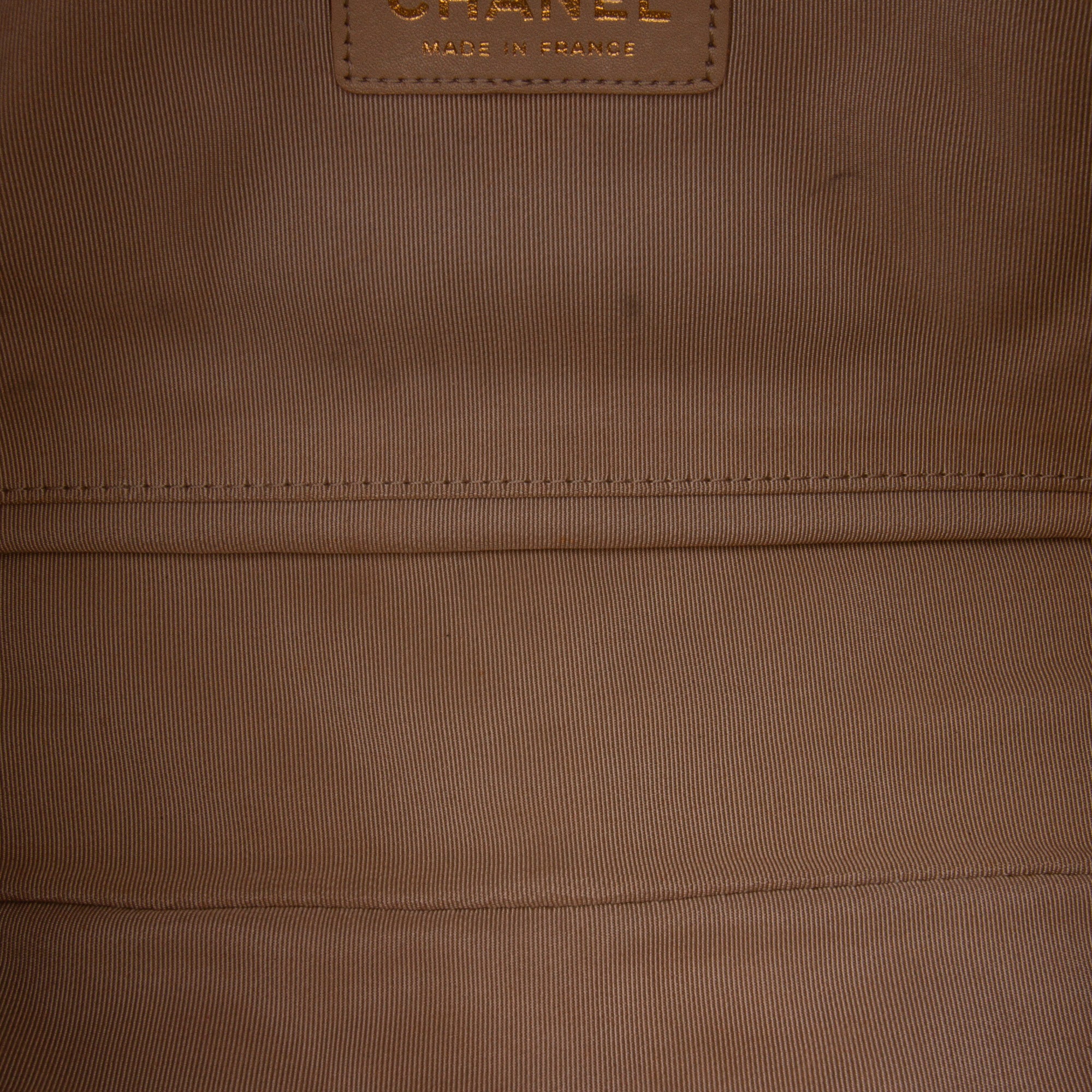 Medium Classic Tweed Single Flap