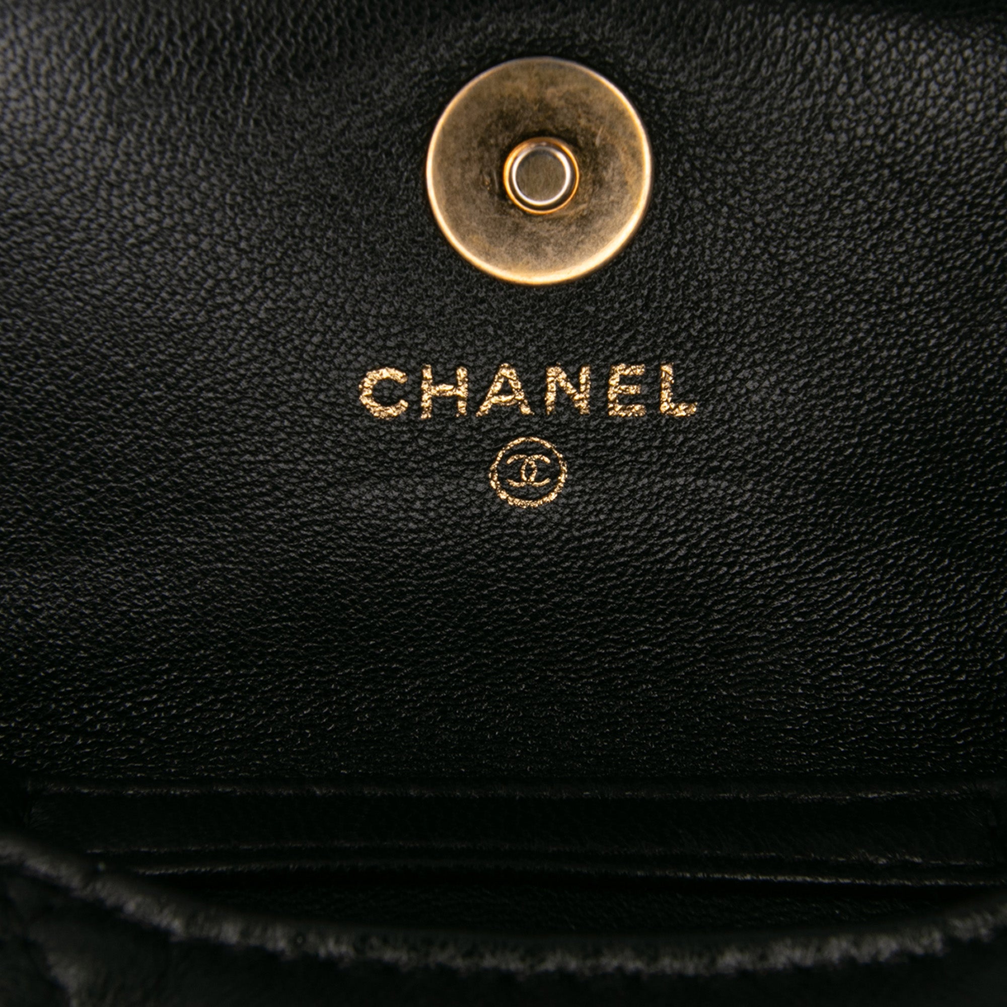 Lambskin 19 Flap Coin Purse With Chain