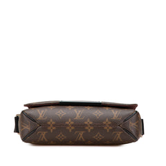 Monogram Macassar District PM