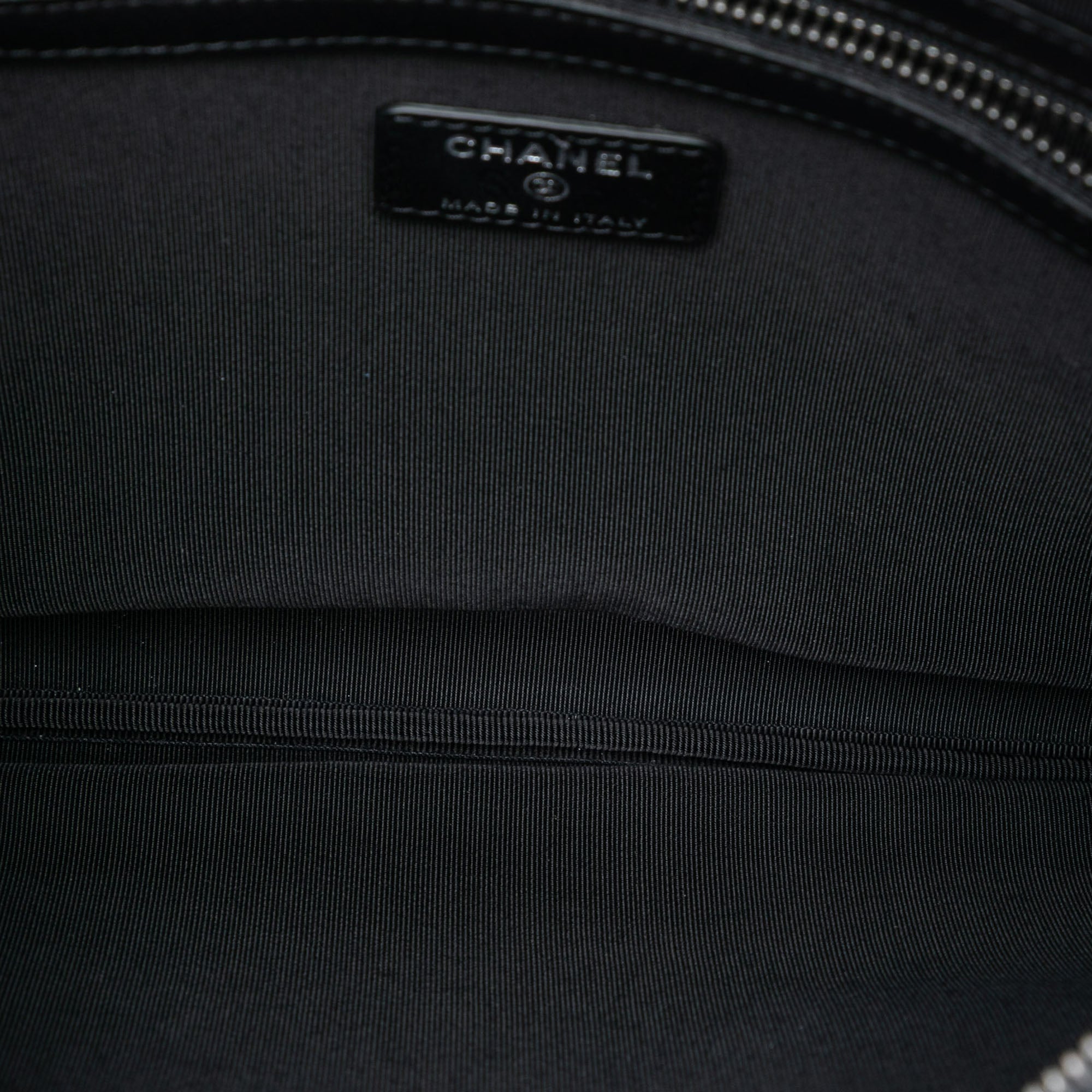 Medium Canvas La Pausa Zip O Case Clutch