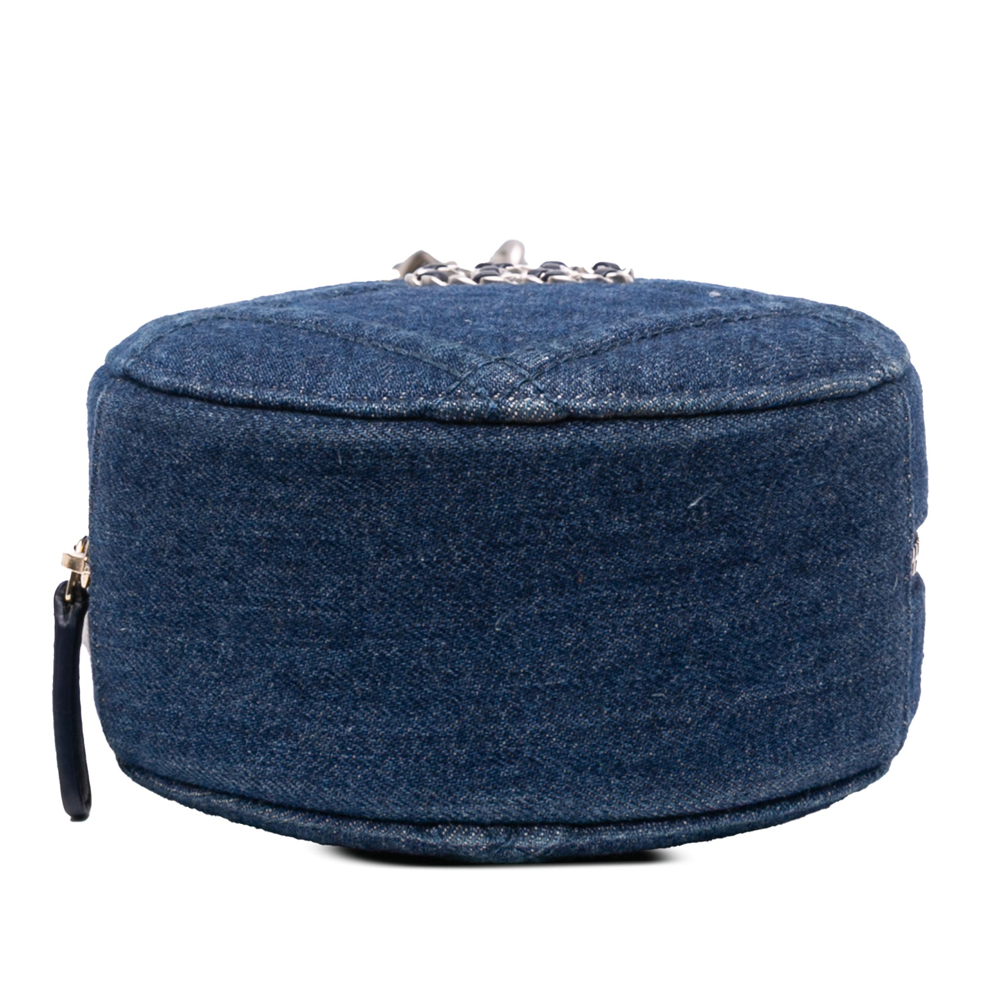 Denim 19 Round Clutch with Chain