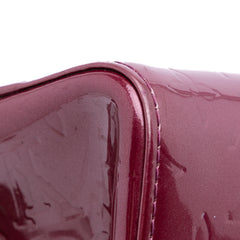 Vernis Roxbury Drive