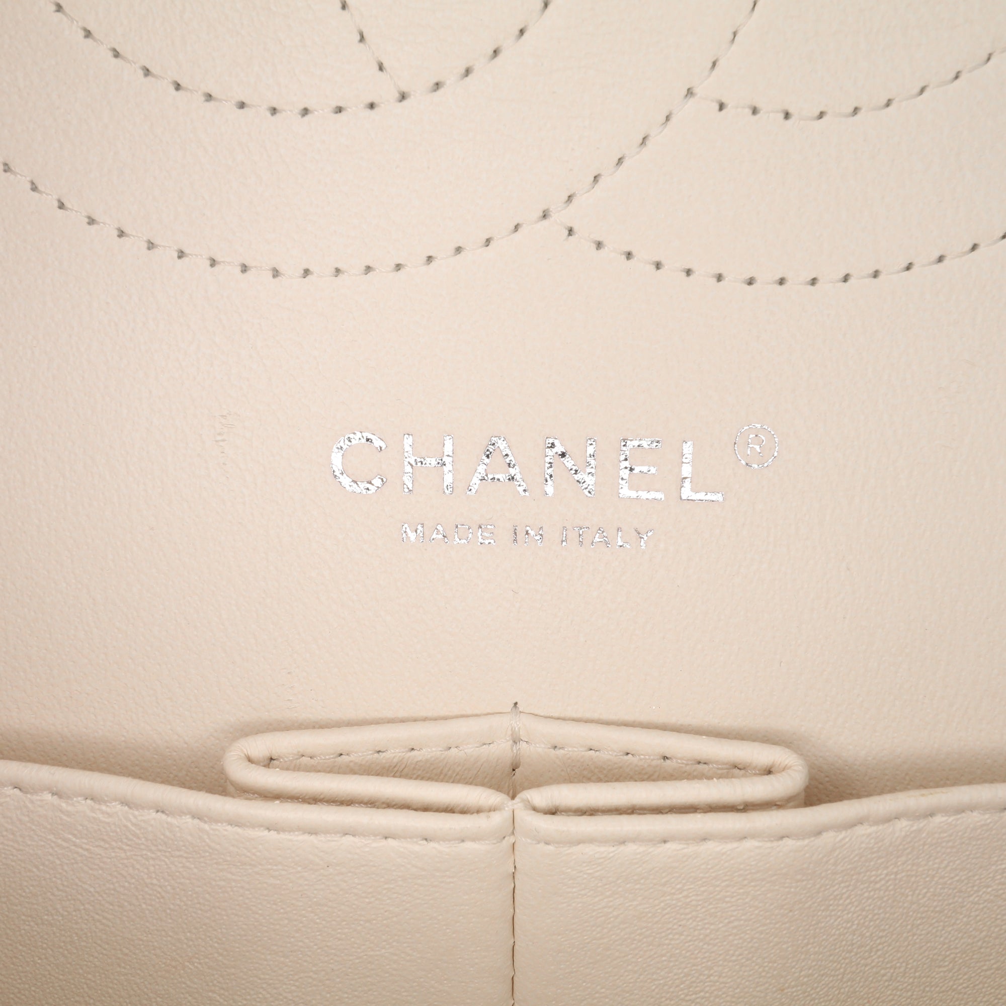 Jumbo Classic Caviar Double Flap