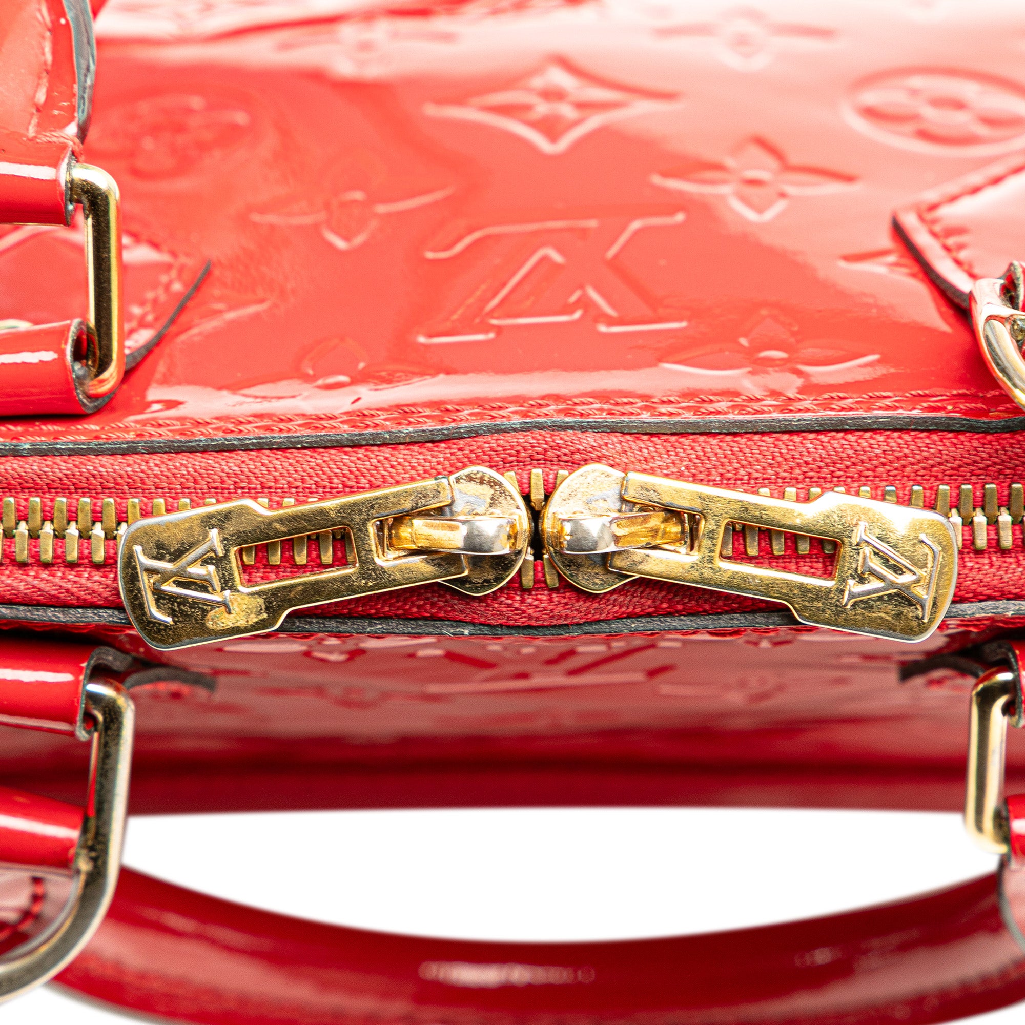 Monogram Vernis Alma BB