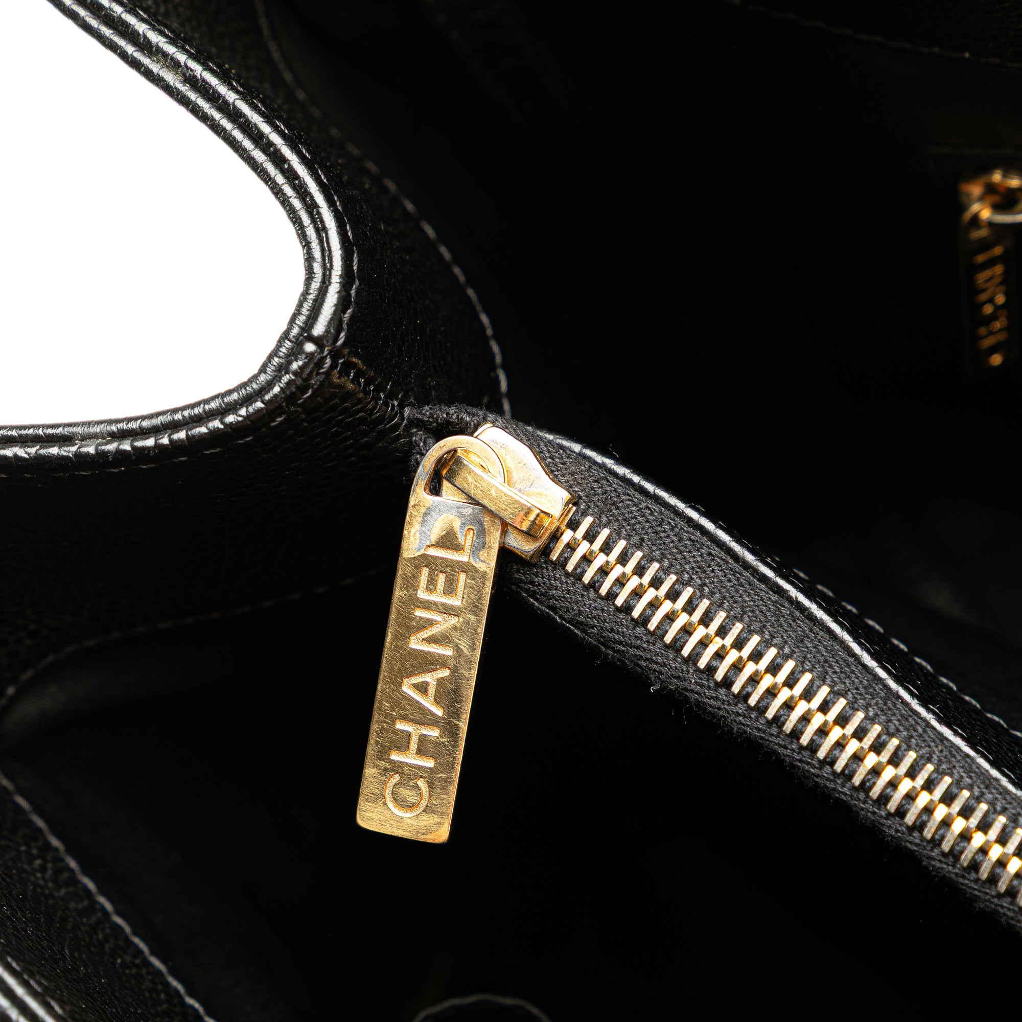 Caviar Grand Shopping Tote XL