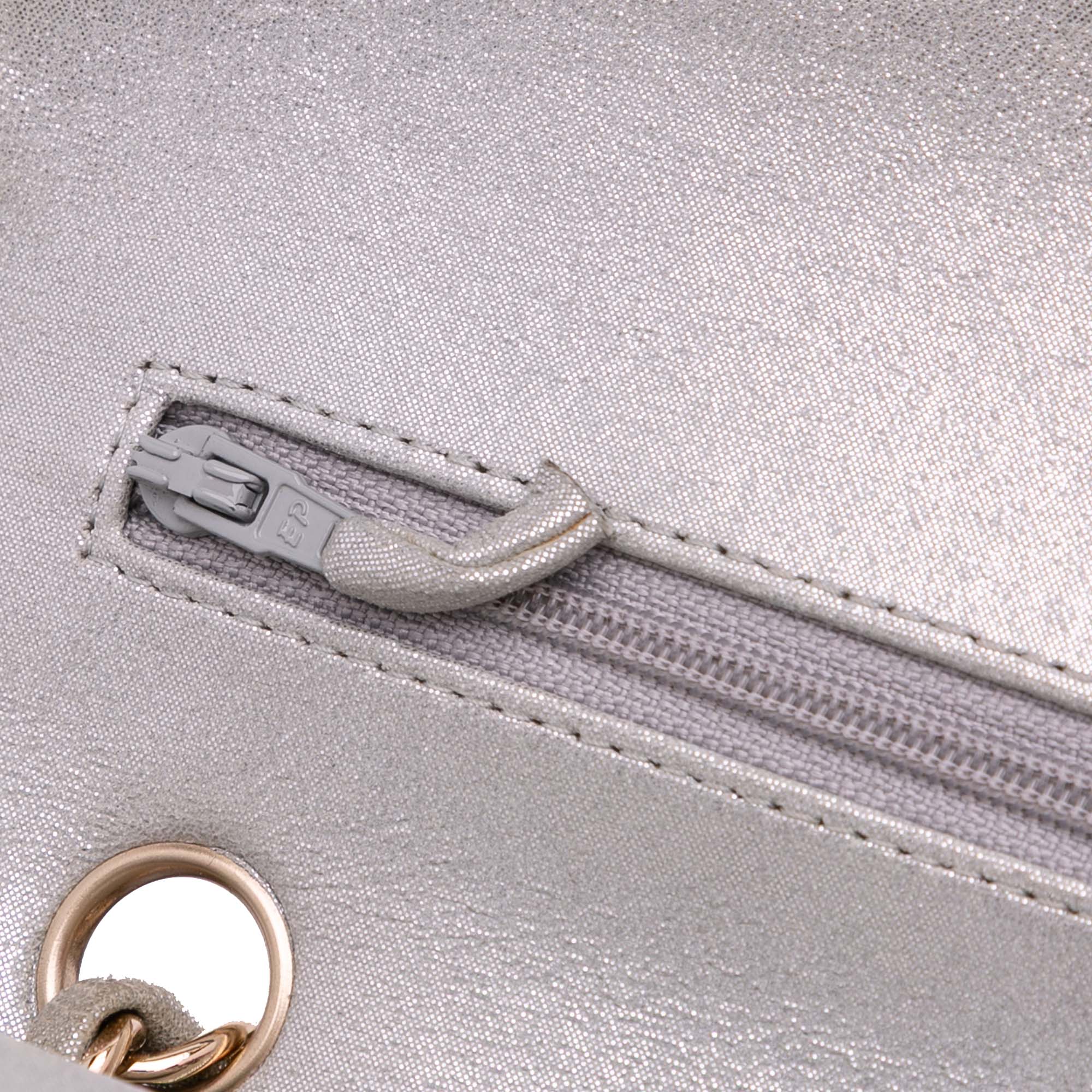 Medium Classic Iridescent Lambskin Double Flap