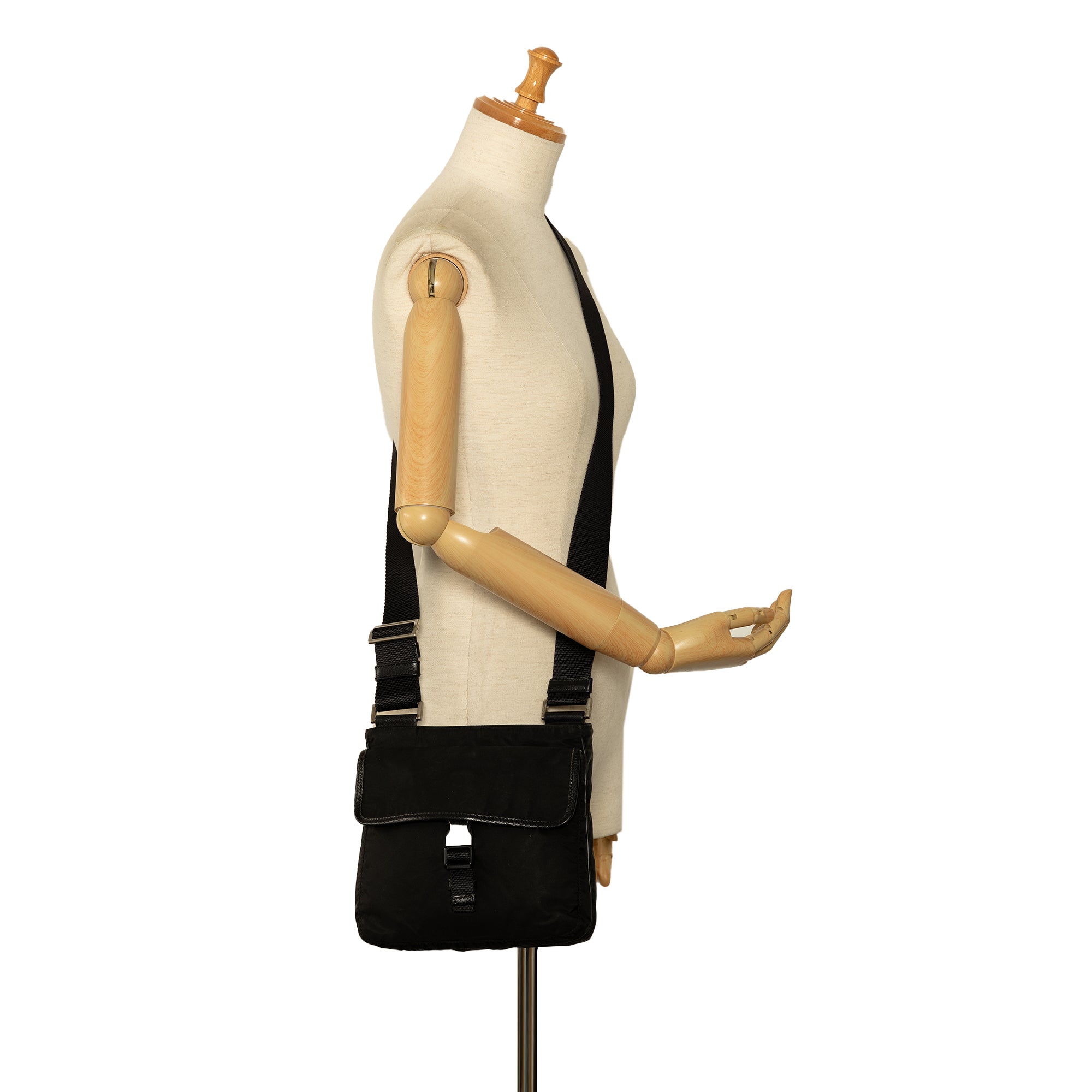 Tessuto Buckle Messenger Bag