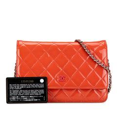 Quilted Patent Wallet On Chain