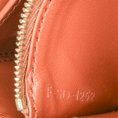 Small Leather Besace 16 Wallet On Chain