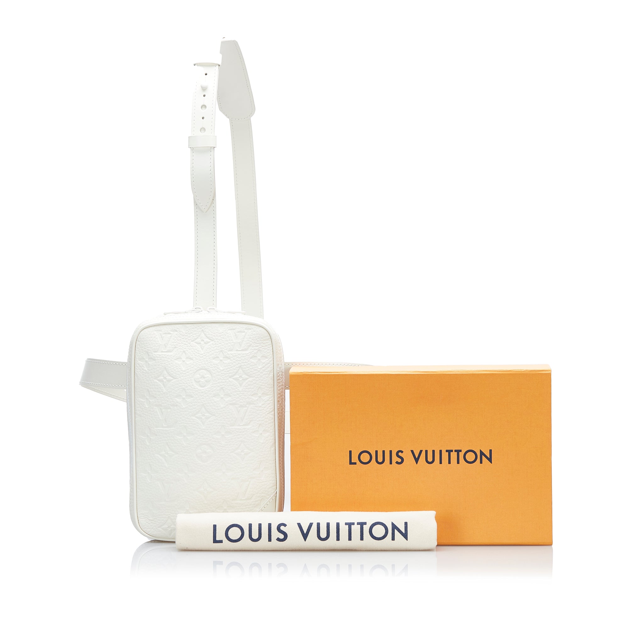 Monogram Taurillon Utility Side 