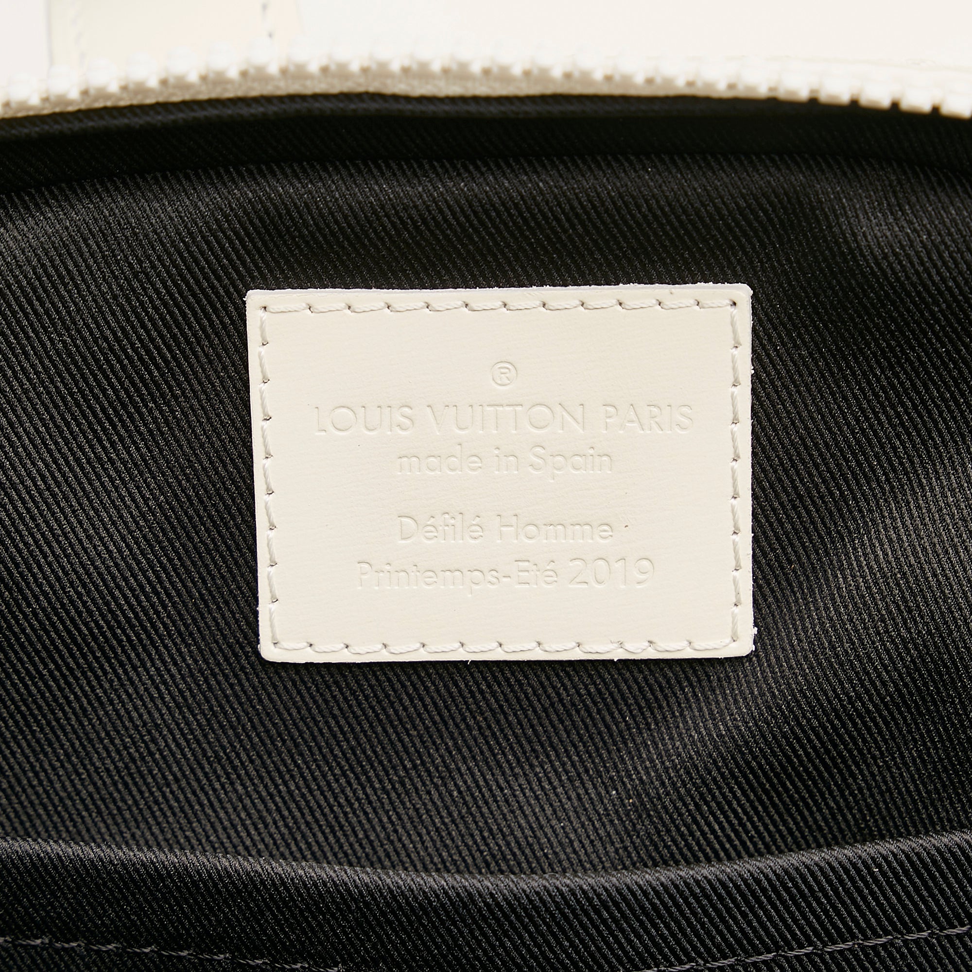 Monogram Taurillon Utility Side 