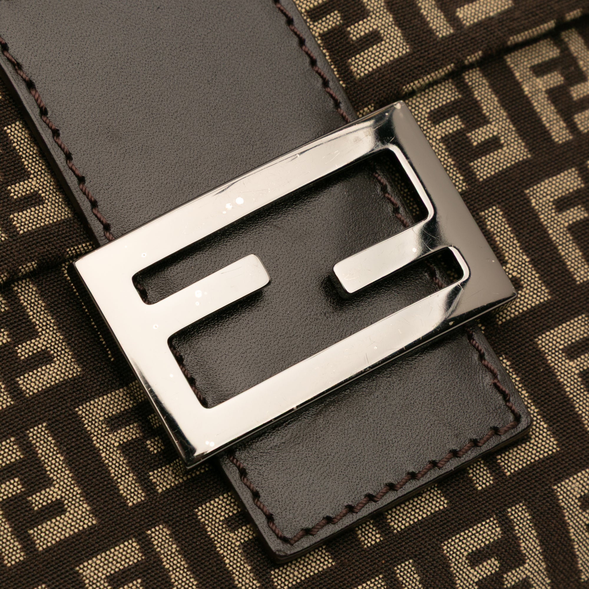 Zucchino Canvas Crossbody