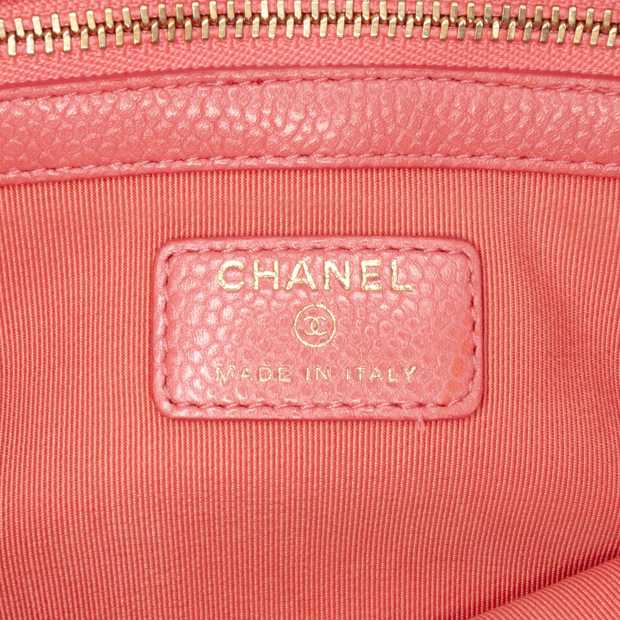 Medium Quilted Caviar O Case Clutch