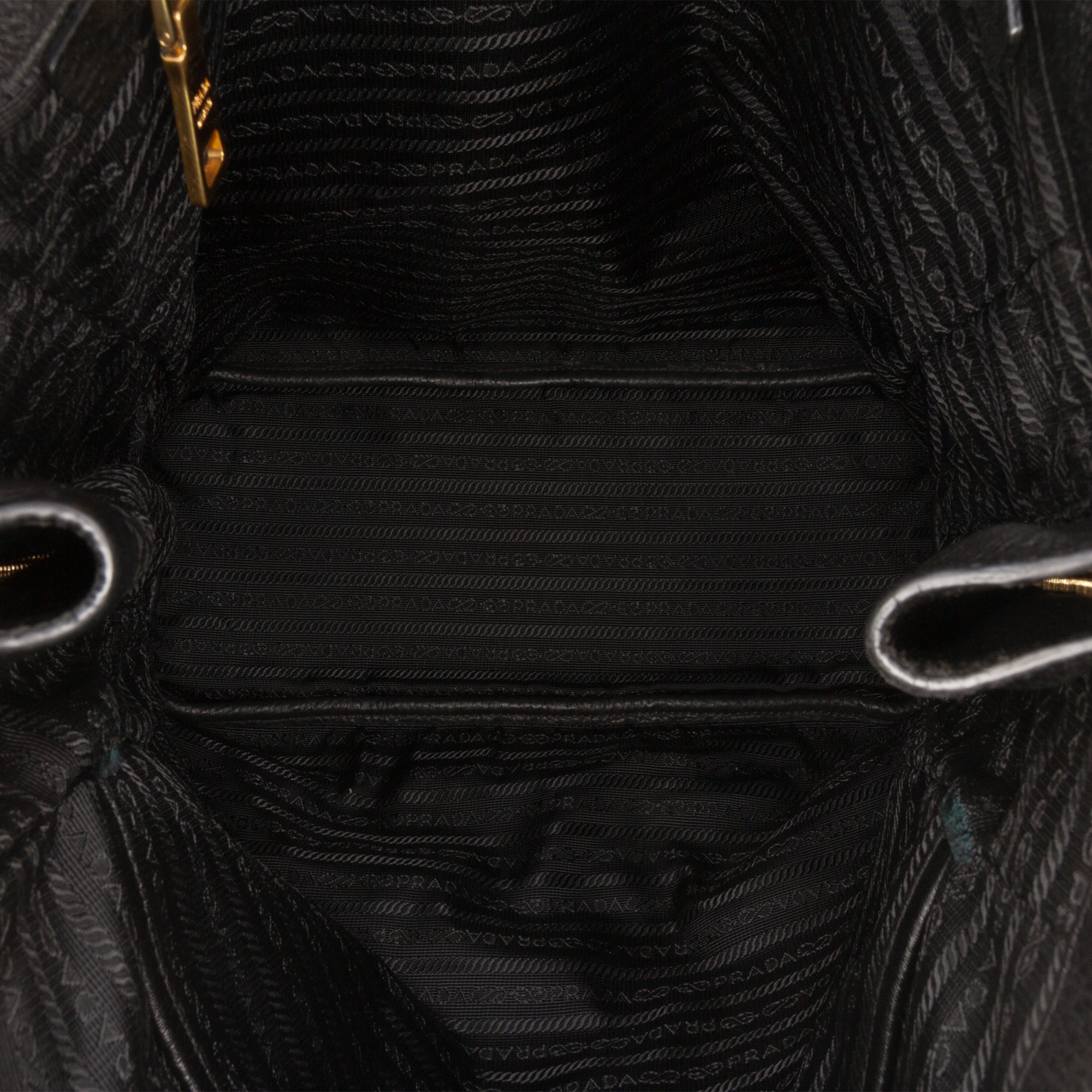 Vitello Daino Side Zip Tote