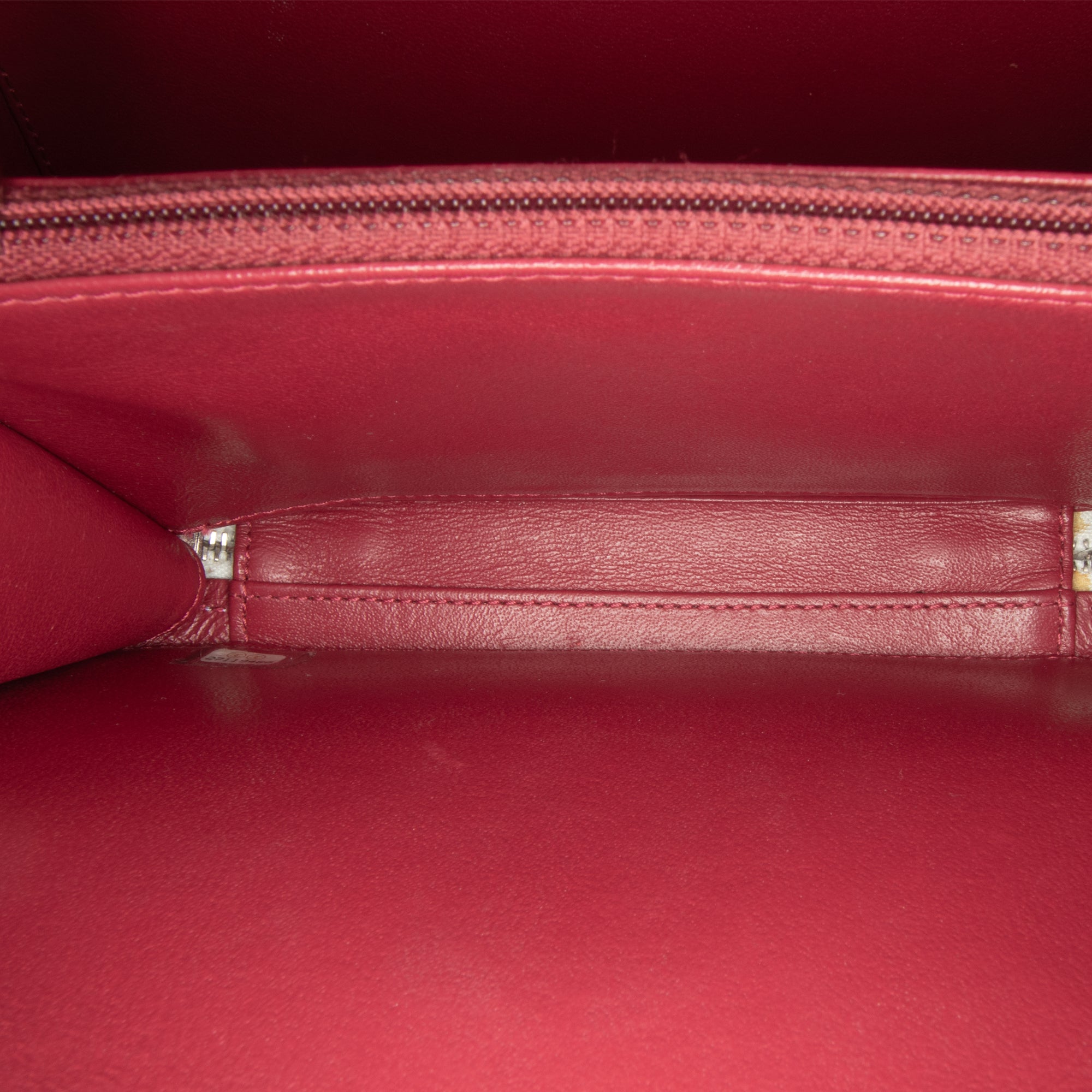 Medium Caviar CC Filigree Vanity Case